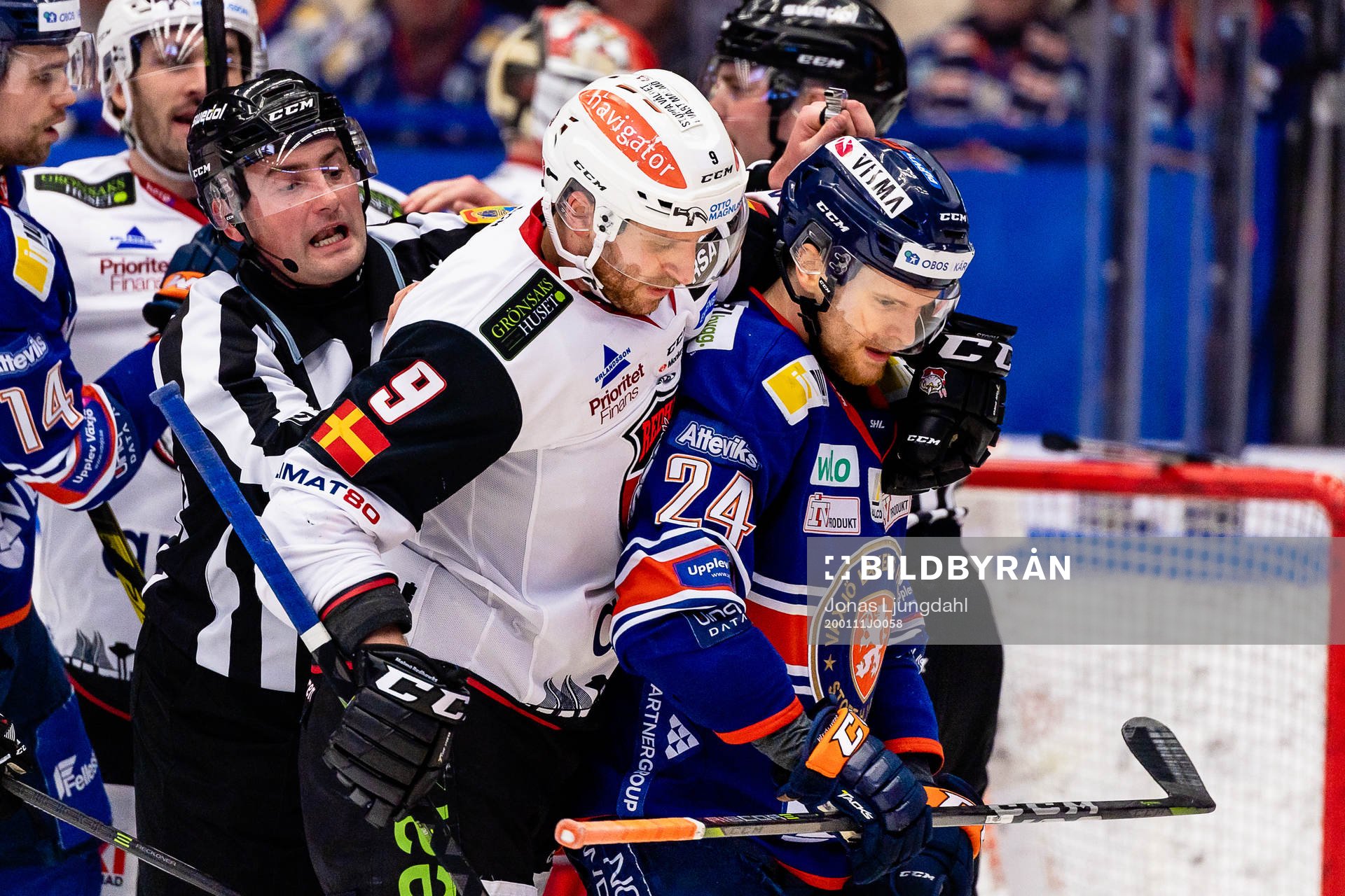 Gruff mellan Malmö Redhawks Frederik Storm och Växjös