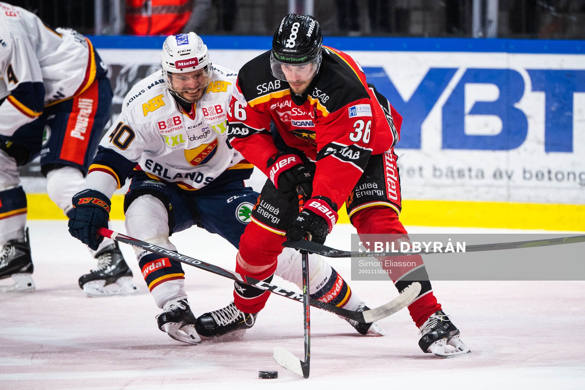 Djurgårdens Jacob Josefsson och Luleås Emil Larsson