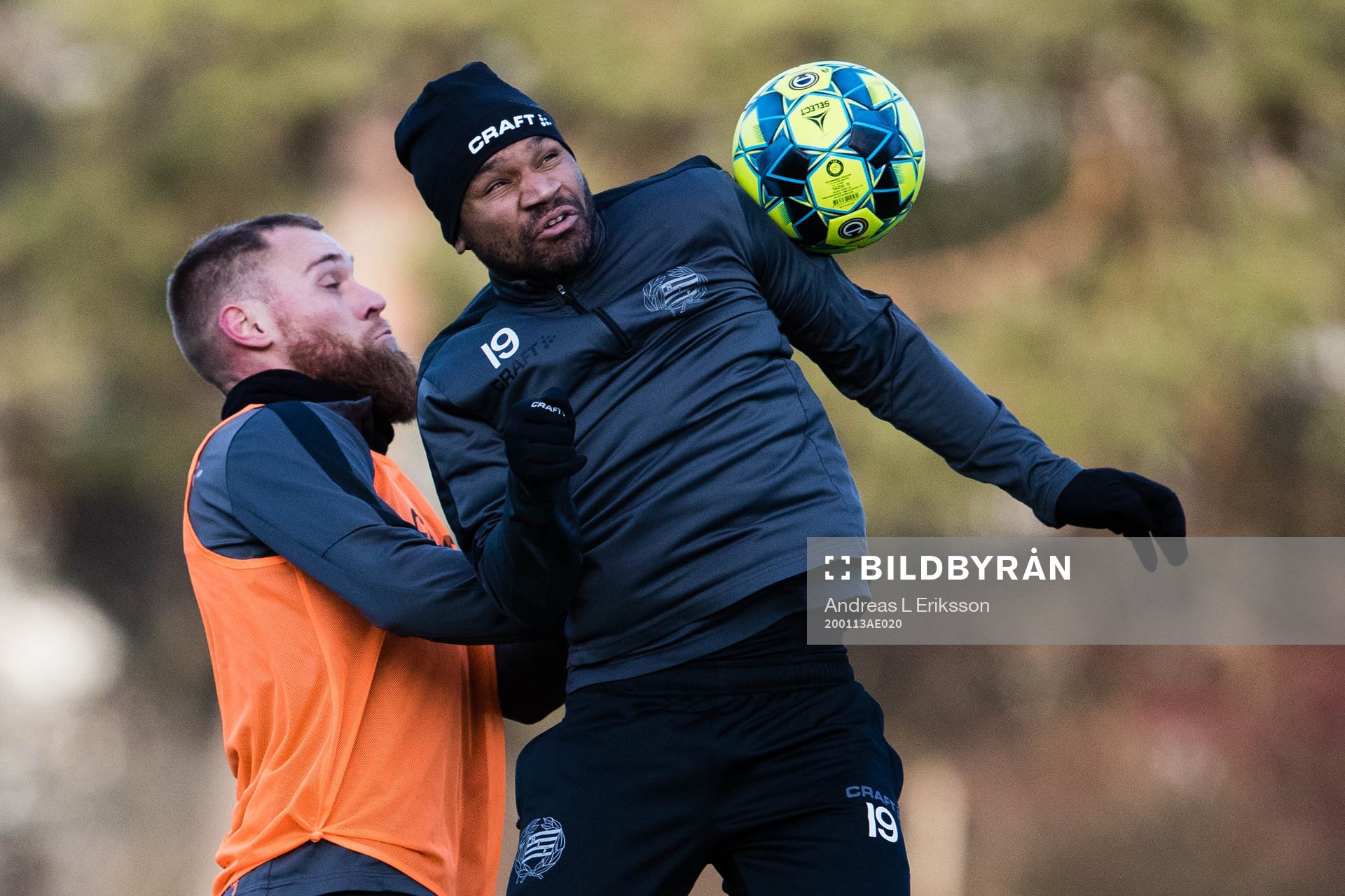 Hammarbys David Fällman och Serge-Junior Martinsson Ngouali under en fotbollsträning med Hammarby den 13 januari 2020 i Stockholm. 