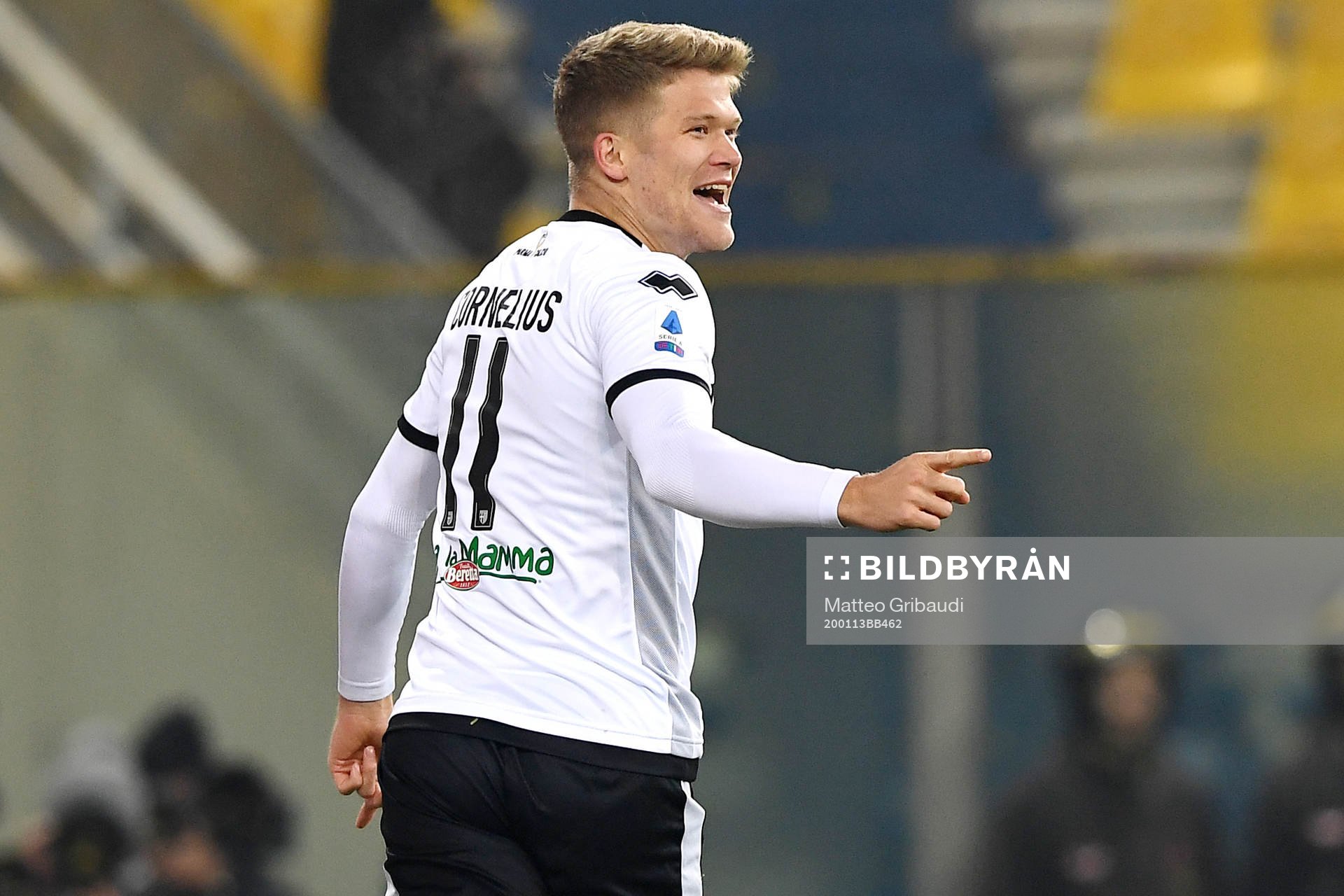 Andreas Cornelius of Parma celebrates the 2-0 goal
