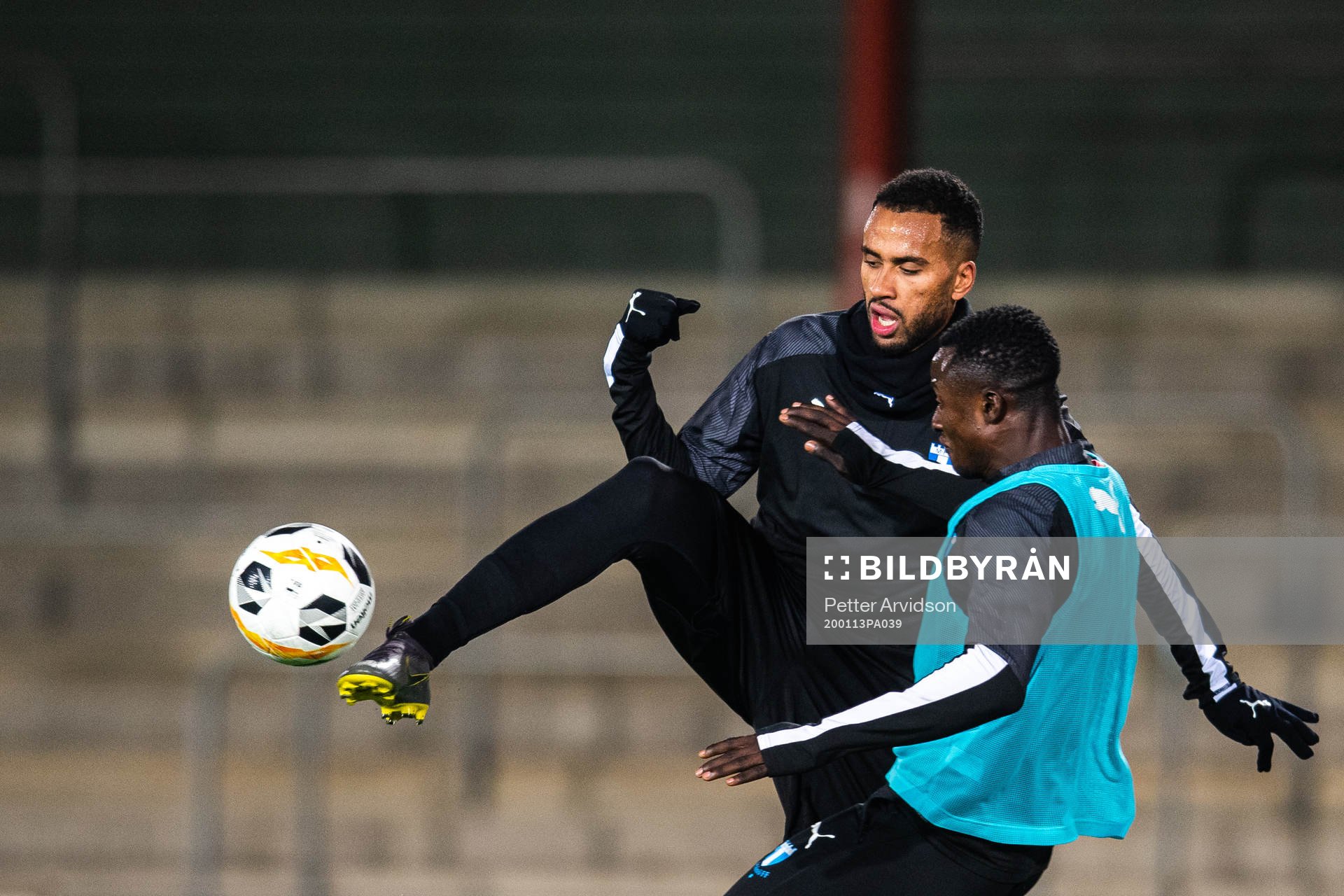Malmö FFs Isaac Kiese Thelin och Bonke Innocent