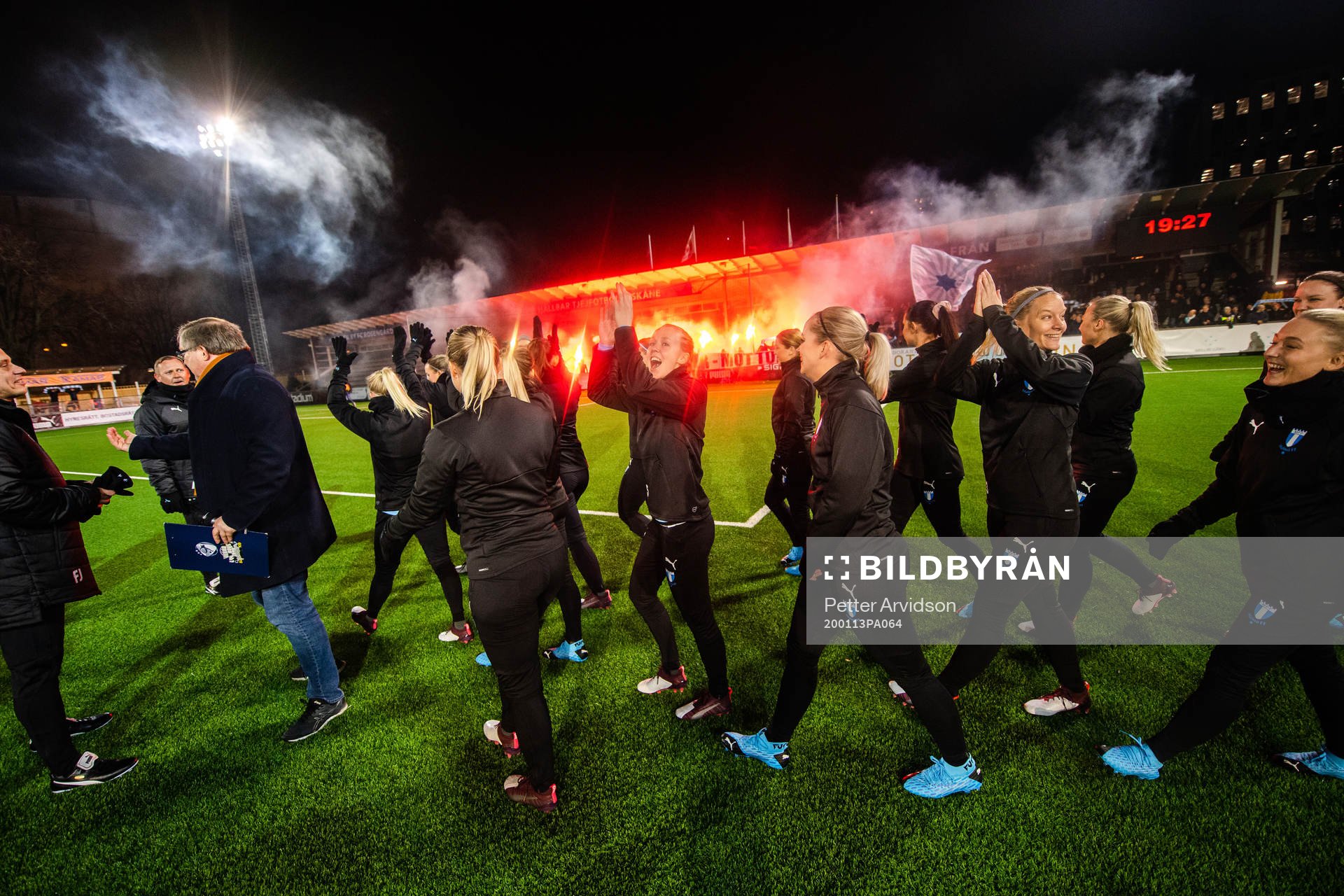 Malmö FFs Stina Stadig jublar under en fotbollsträning med Malmö FF den 13 januari 2020 i Malmö.