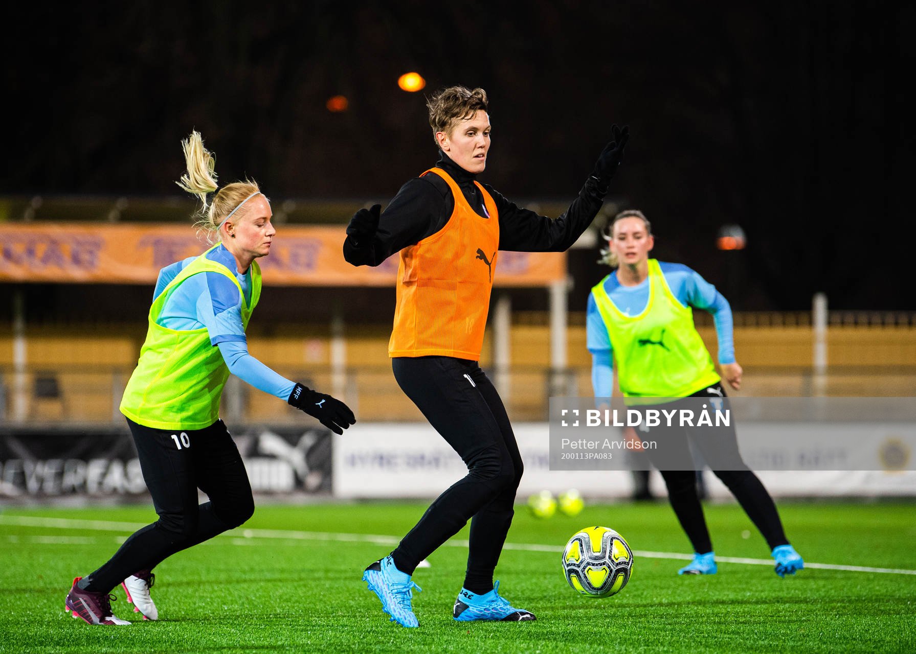 Malmö FFs Melina Skarström och Anna Hellsten