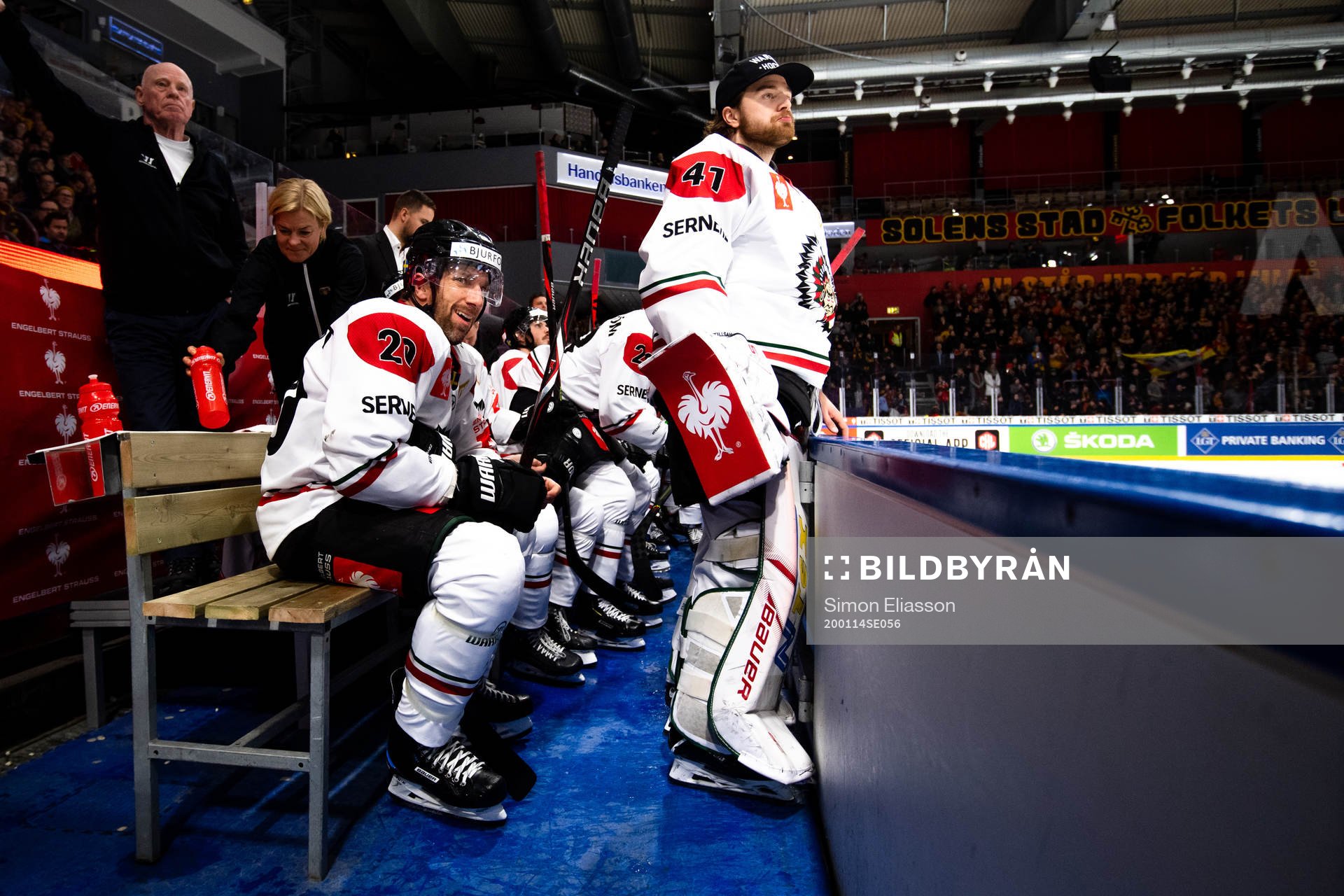Joel Lundqvist and goalkeeper Niklas Rubin of Frölunda
