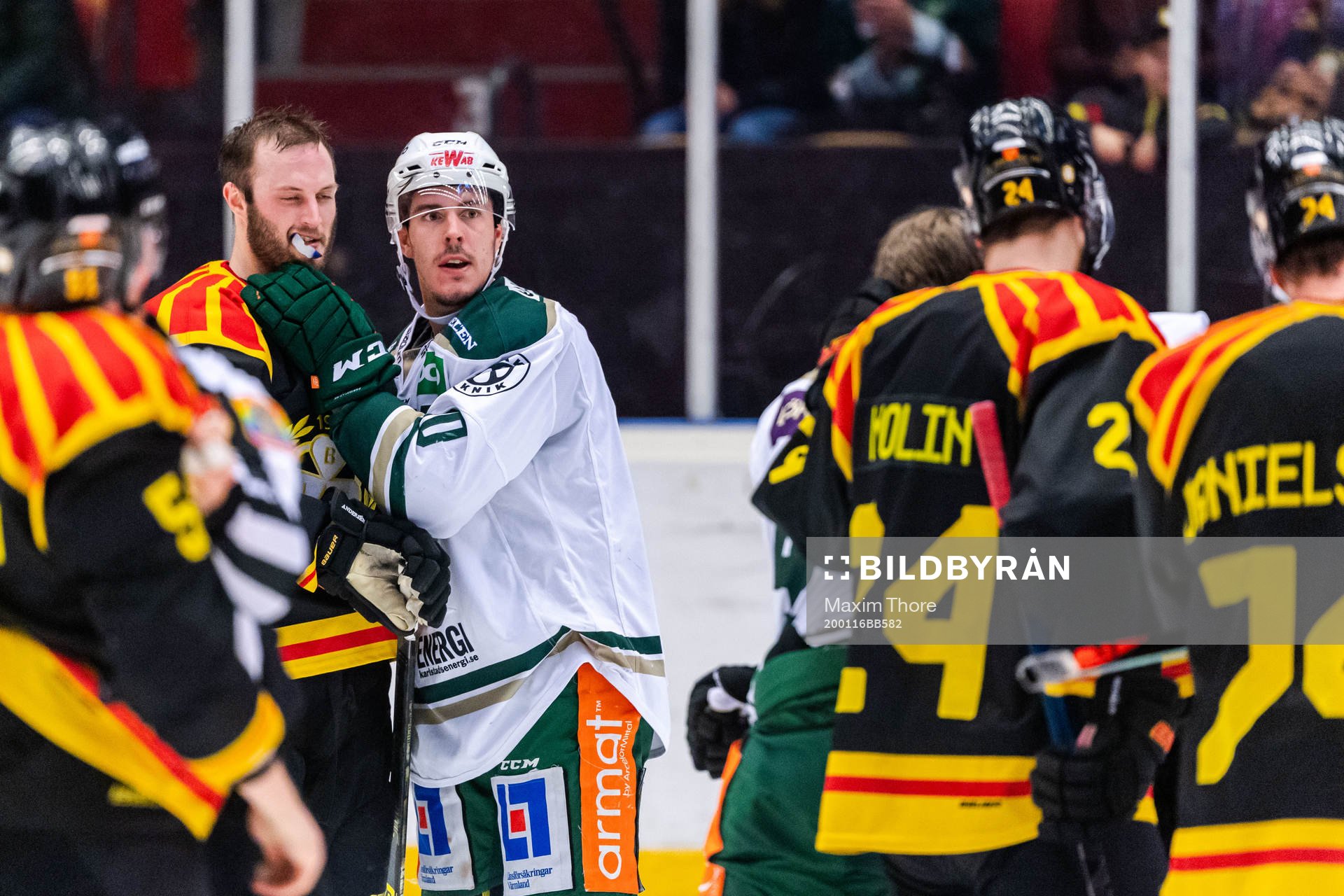 Brynäs Niclas Andersén och Färjestads Sebastian Erixon i