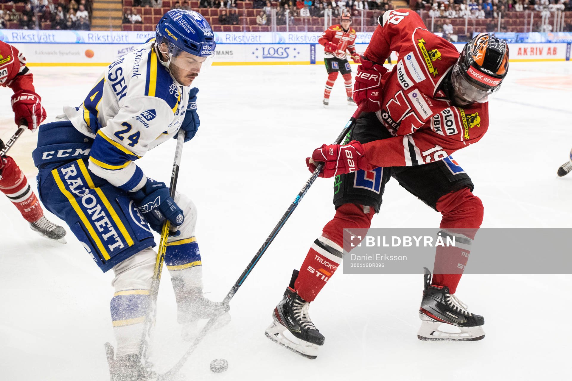Leksands Thomas Valkvae Olsen och Örebros Daniel Muzito