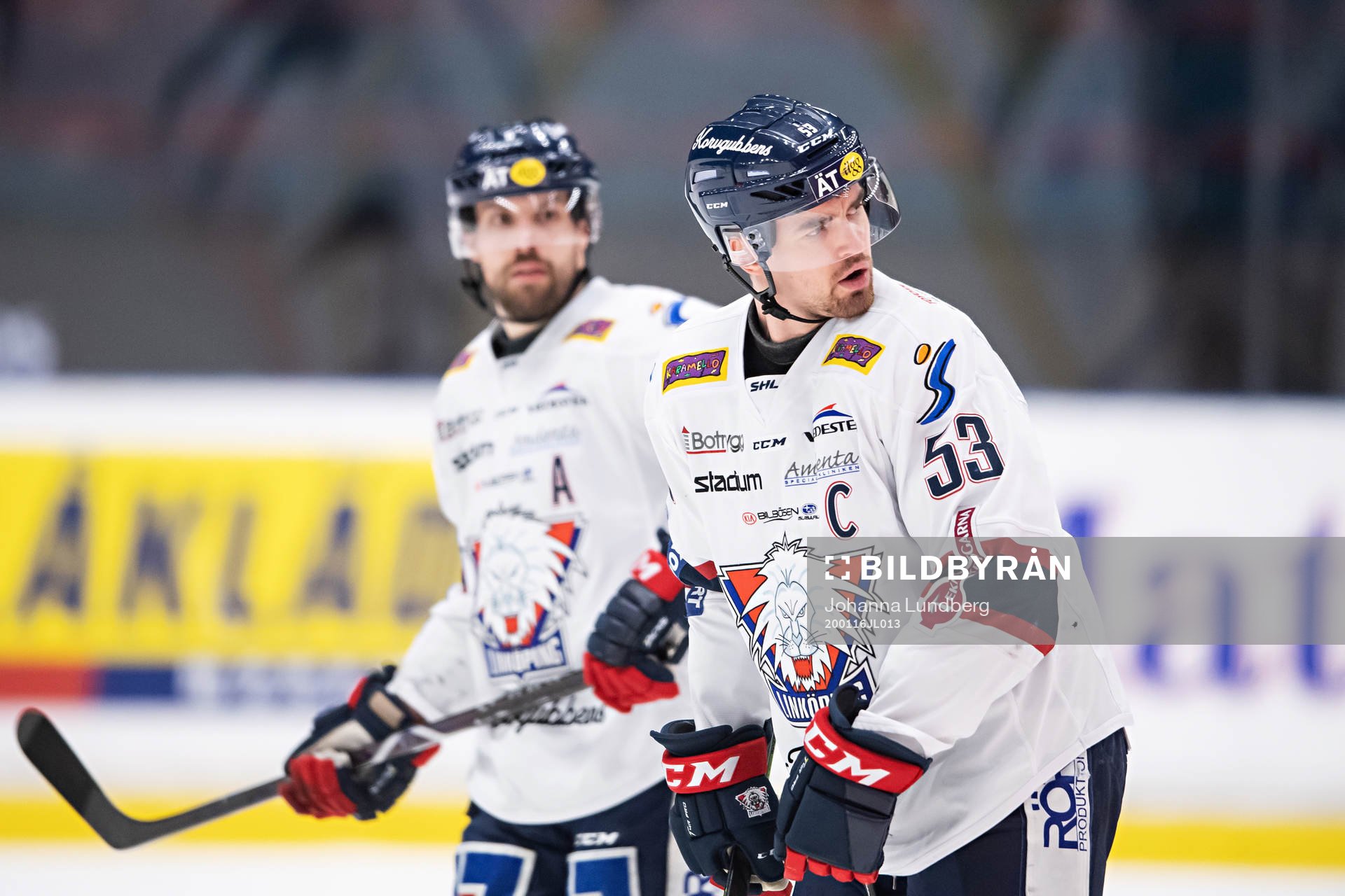 Linköpings Eddie Larsson reagerar mot domaren