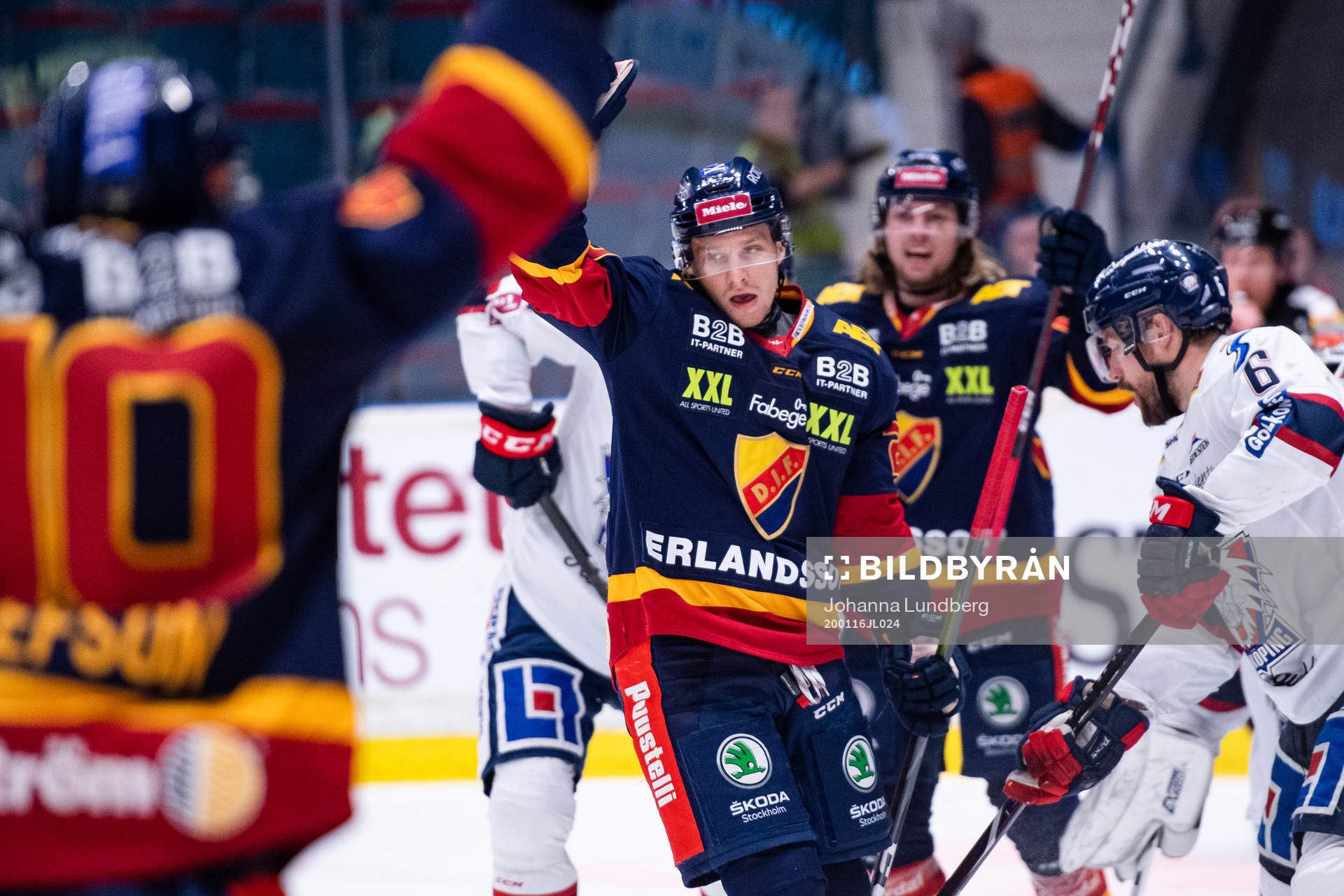 Djurgårdens Sebastian Strandberg jublar