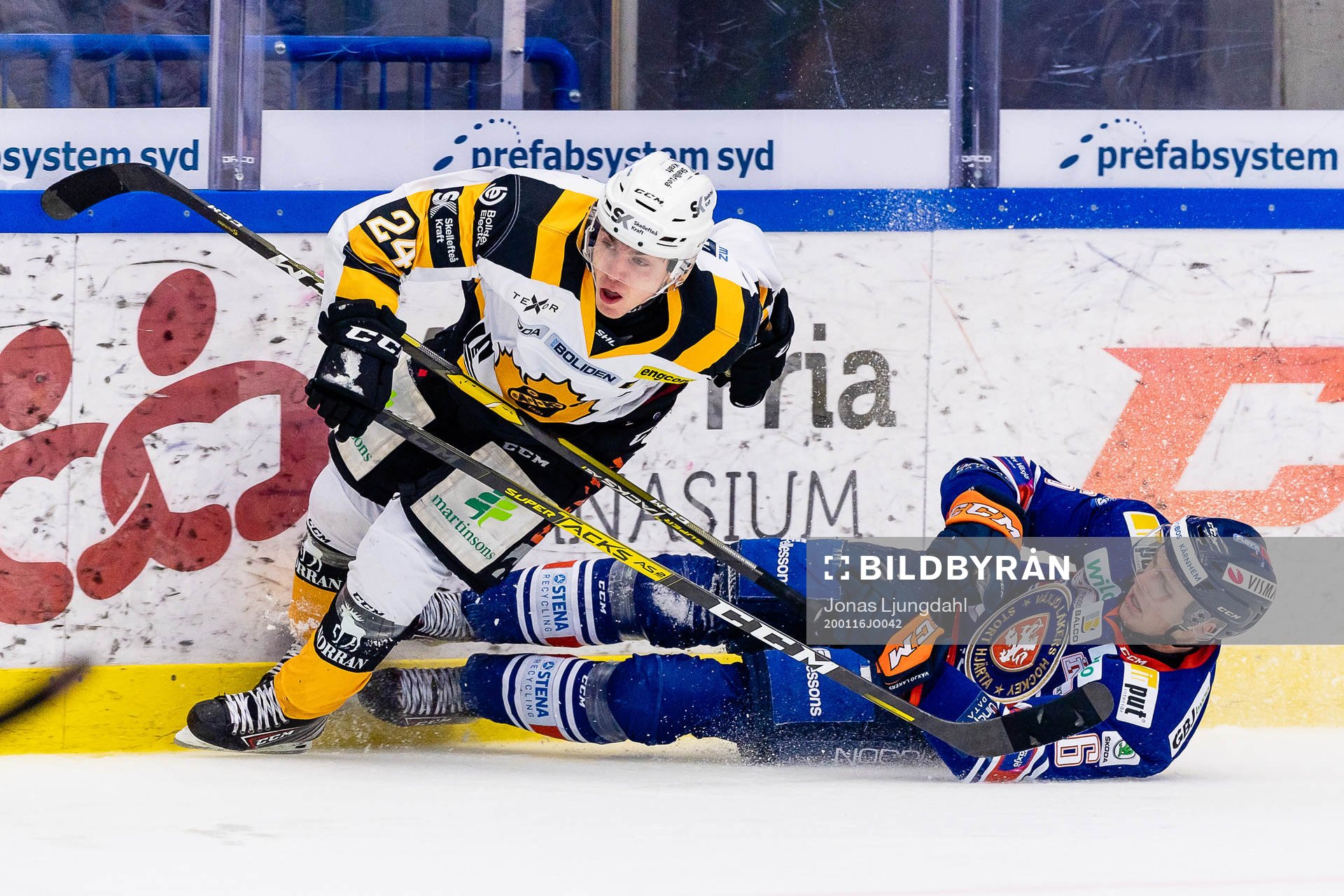 Växjös Linus Högberg faller