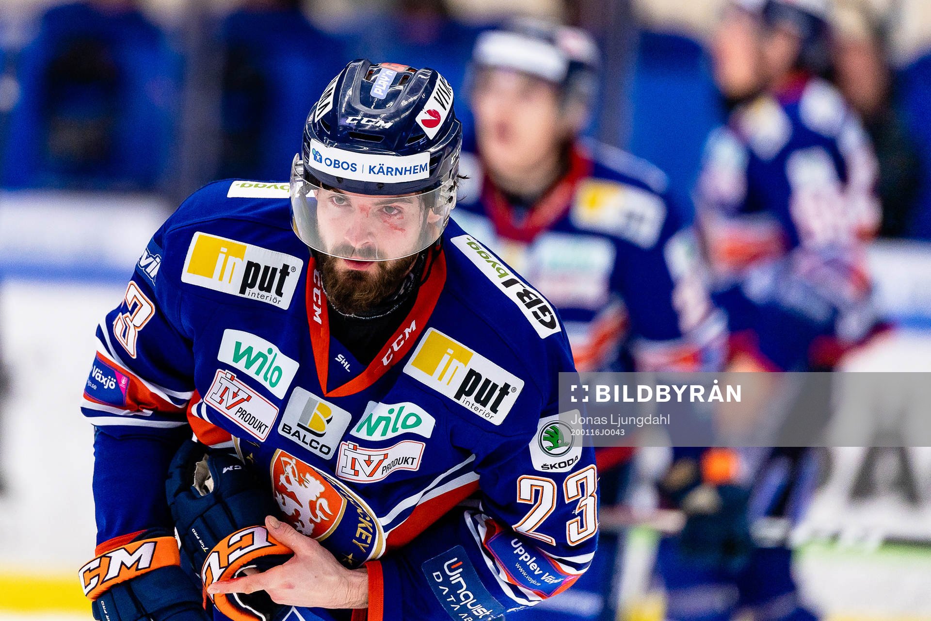 Växjös Roman Horak med blod i ansiktet