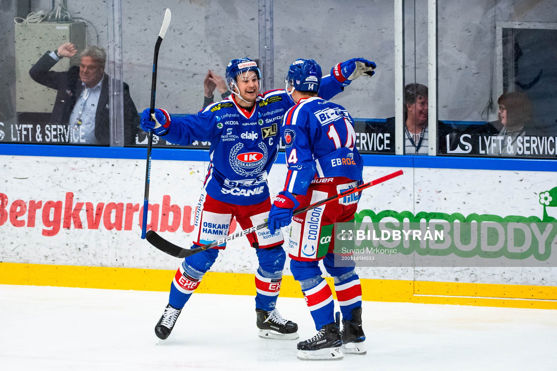 Oskarshamns Pontus Netterberg och Jonas Engström jublar