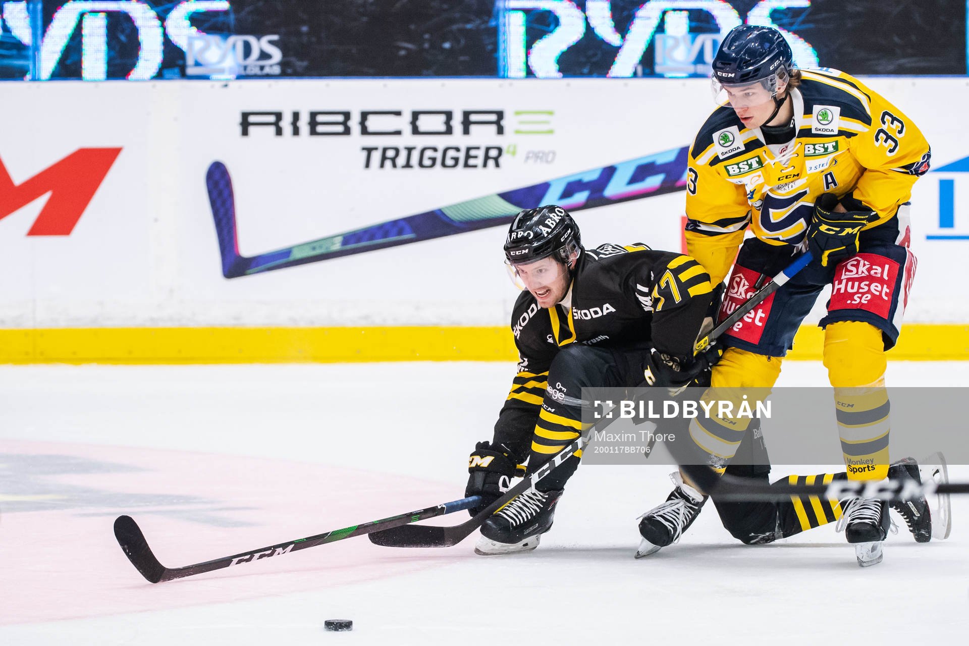 s Cody Bradley och Södertäljes Måns Lindbäck