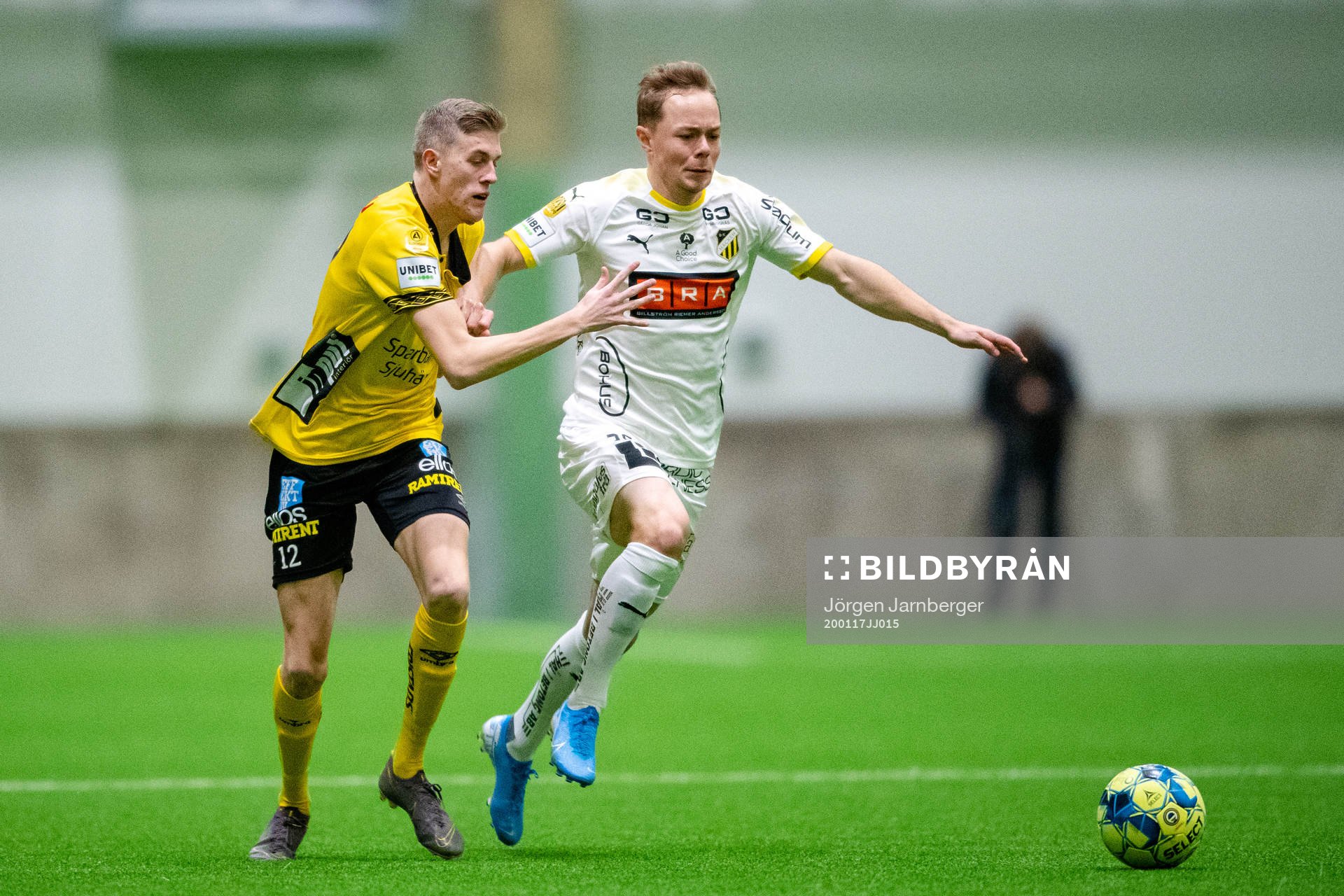 Elfsborgs Alexander Bernhardsson och Häckens Adam Andersson