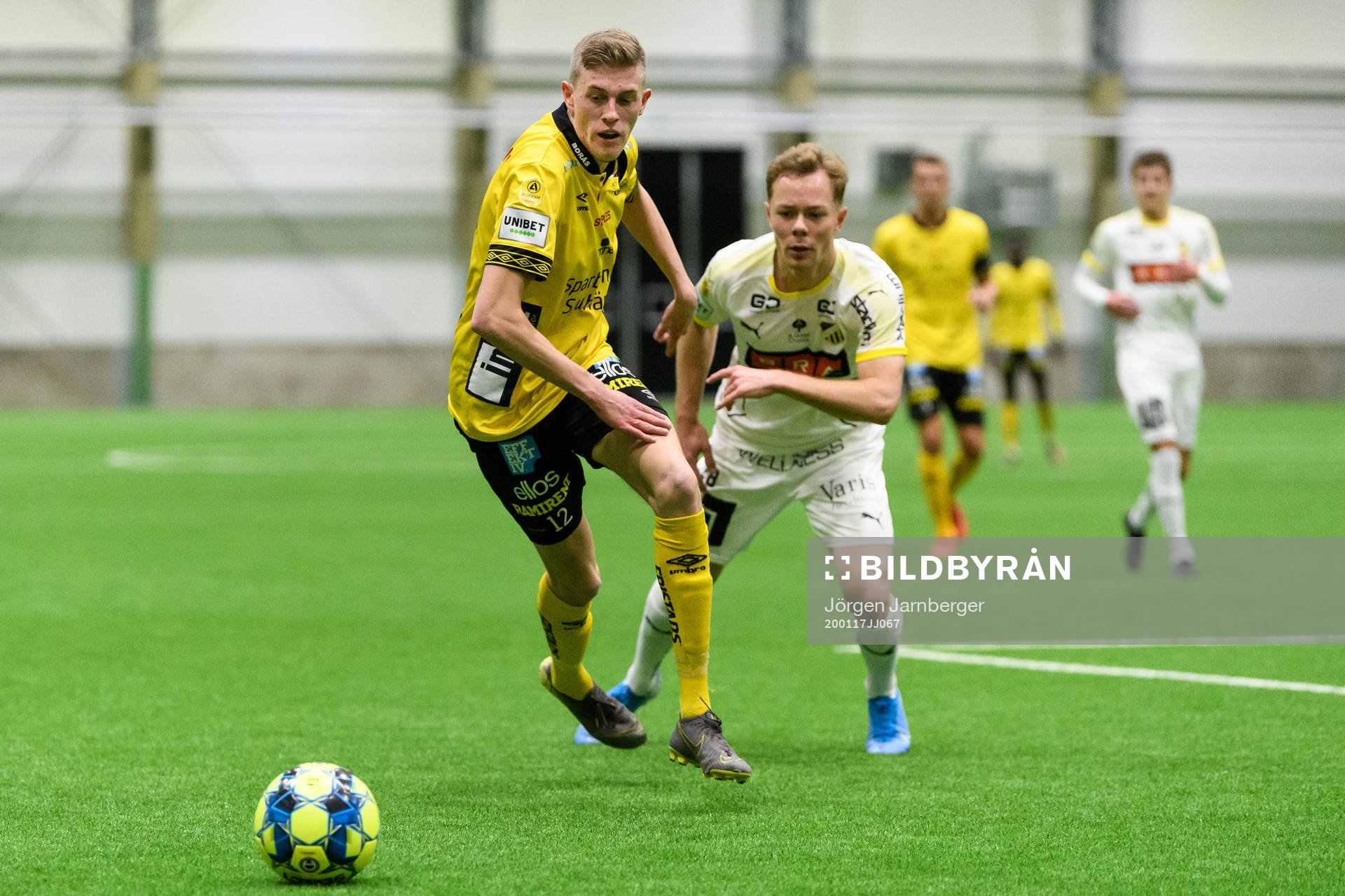 Elfsborgs Alexander Bernhardsson och Häckens Adam Andersson