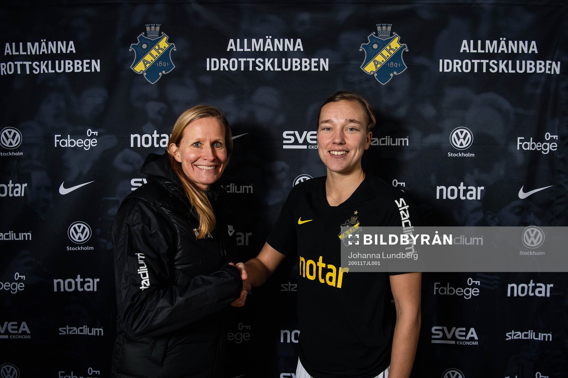 Anne Mäkinen, sportchef, och Jenny Danielsson, nyförvärv