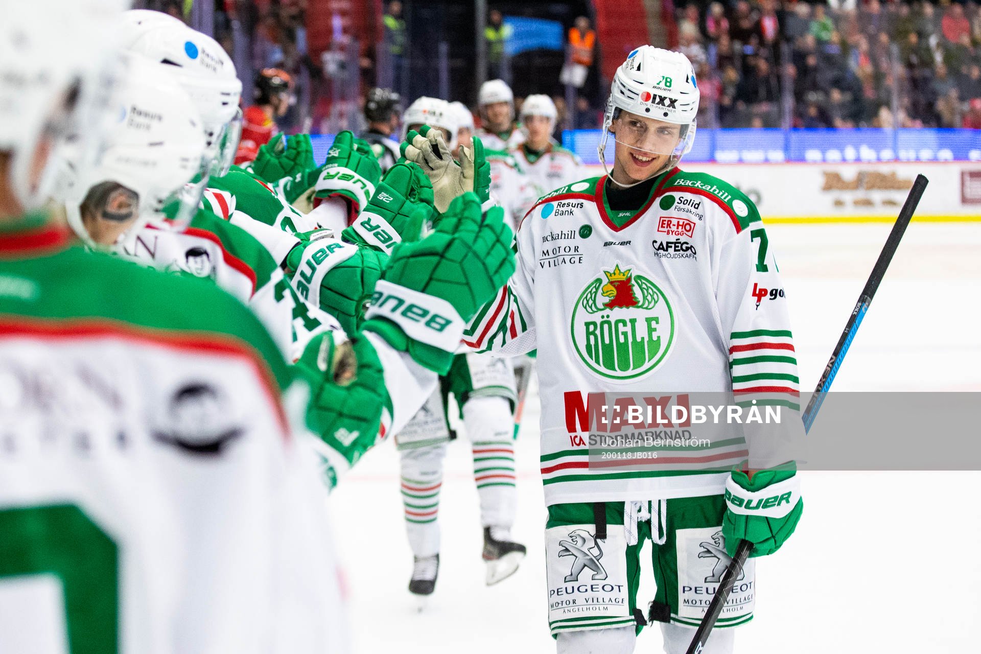 Rögles Dominik Bokk jublar