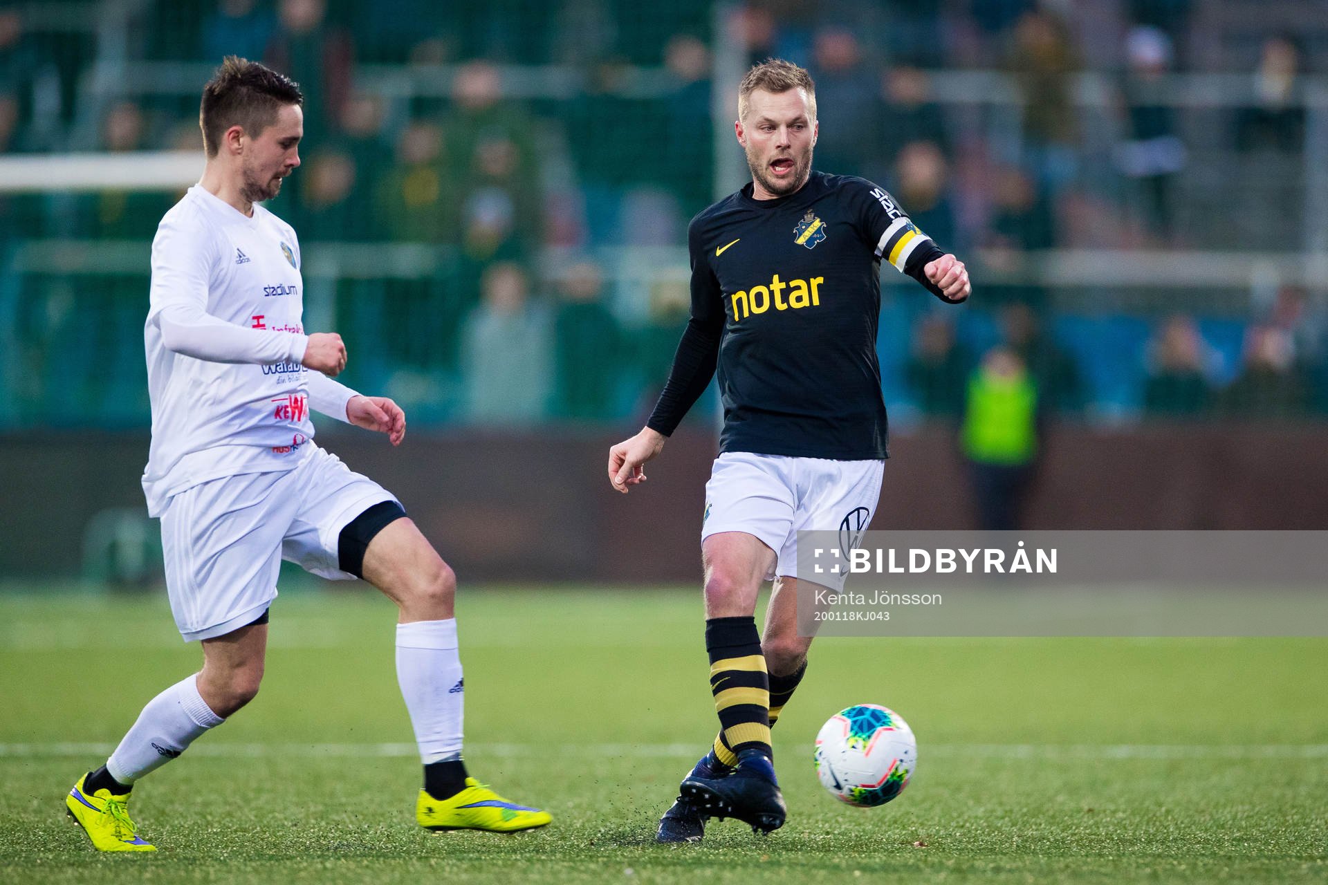 s Sebastian Larsson