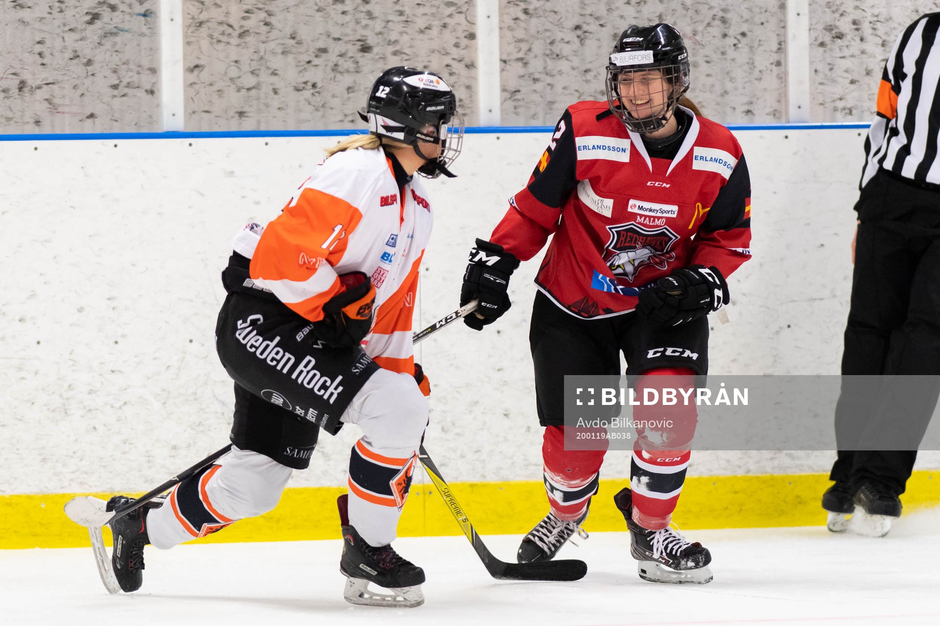 Malmö Redhawks Kristine Melberg och Karlskronas Filippa