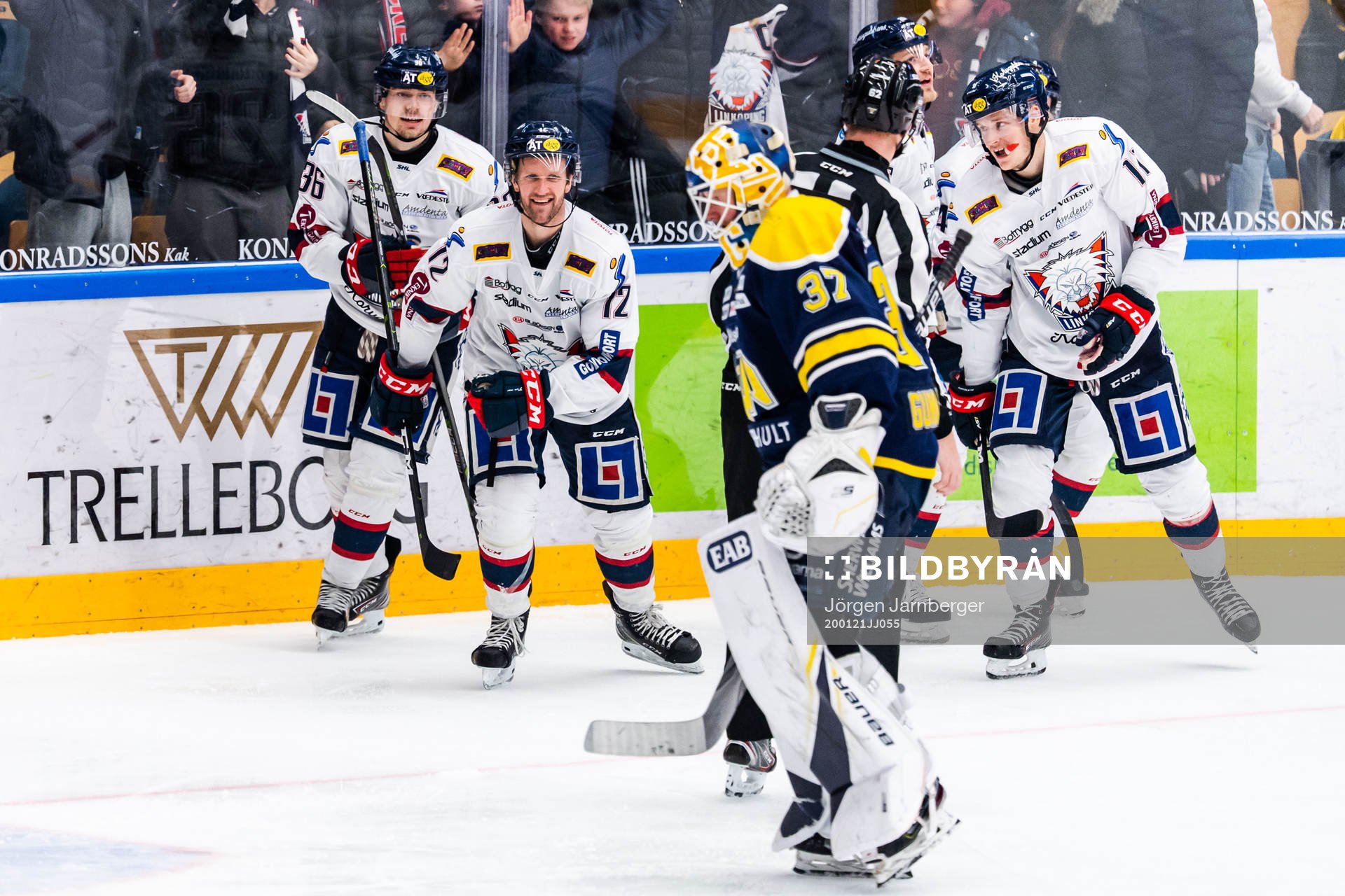 Linköpings Sebastian Karlsson jublar