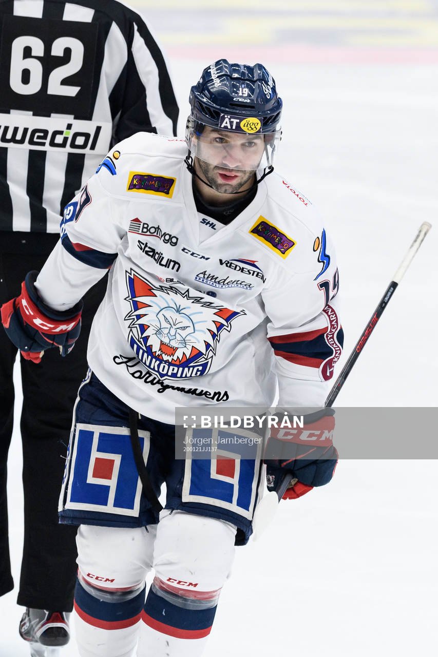 Linköpings Joe Whitney jublar