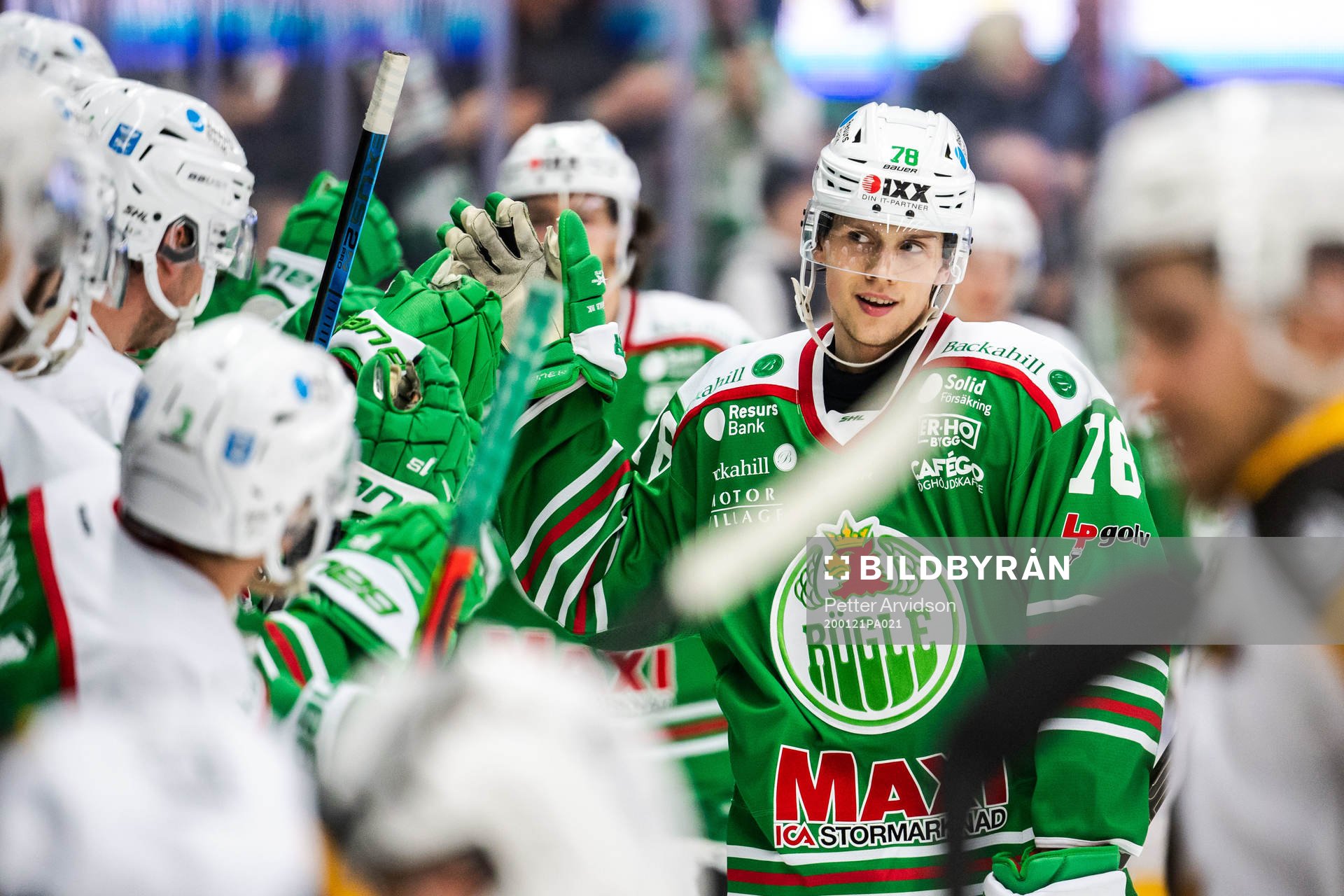 Rögles Dominik Bokk jublar