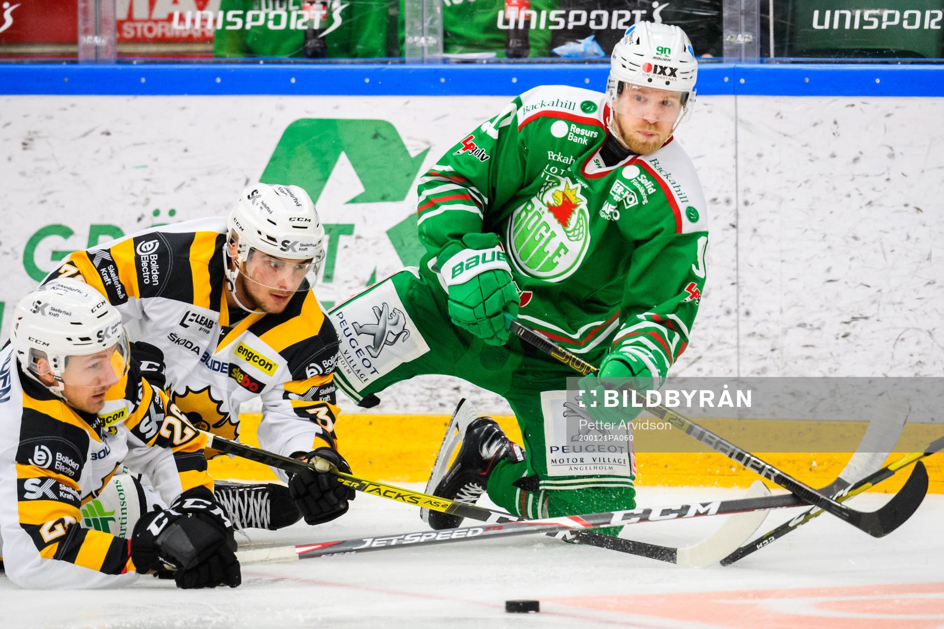 Rögles Ted Brithén mot Skellefteås Jacob Olofsson och
