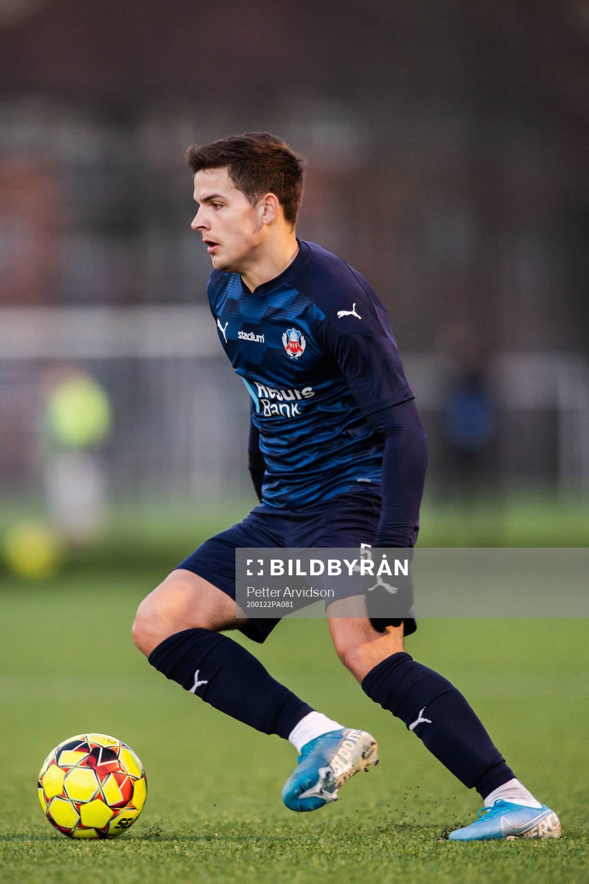 Helsingborgs Brandur Hendriksson under en träningsmatch i fotboll mellan Odense och Helsingborg den 22 januari 2020 i Odense.
