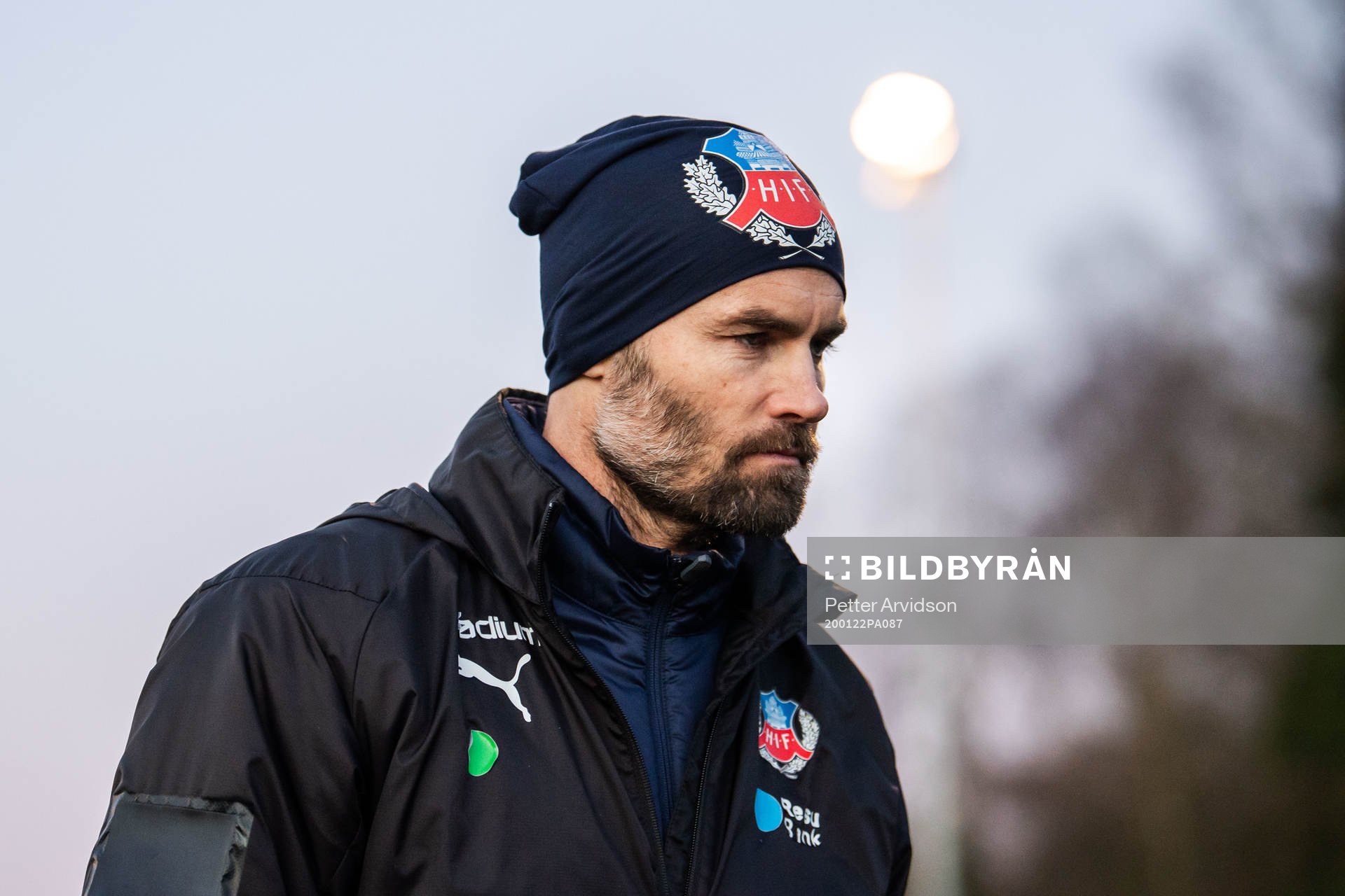 Helsingborgs tränare Olof Mellberg deppar