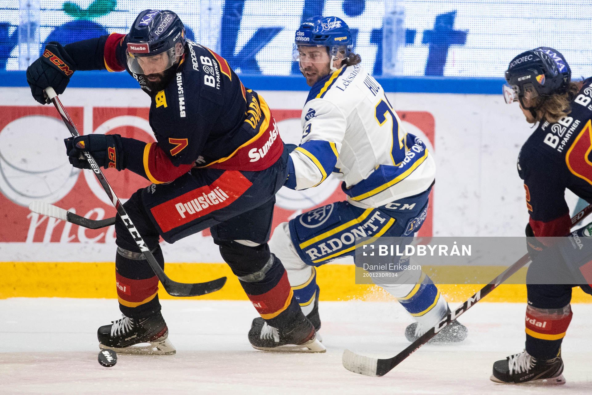 Djurgårdens Jason Garrison och Leksands André Hult