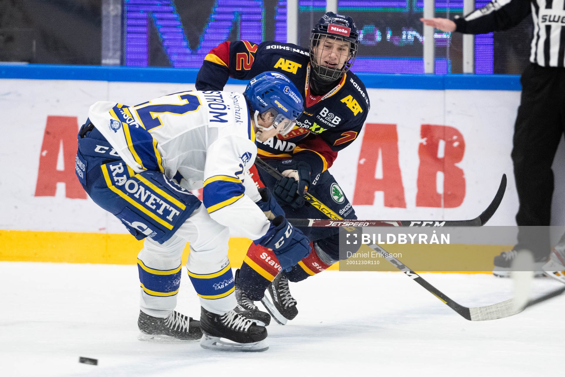 Leksands Sebastian Wännström och Djurgårdens Emil