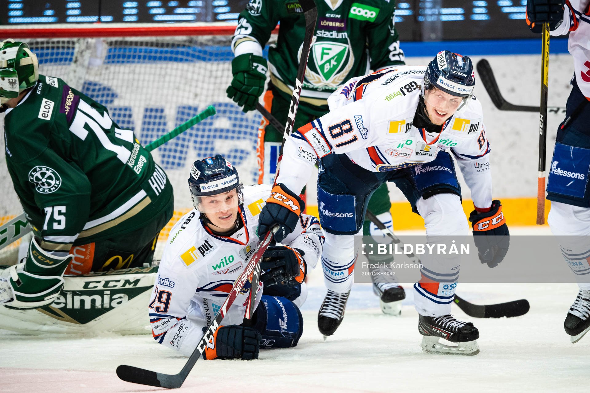 Växjös Pontus Holmberg och Fredrik Karlström jublar