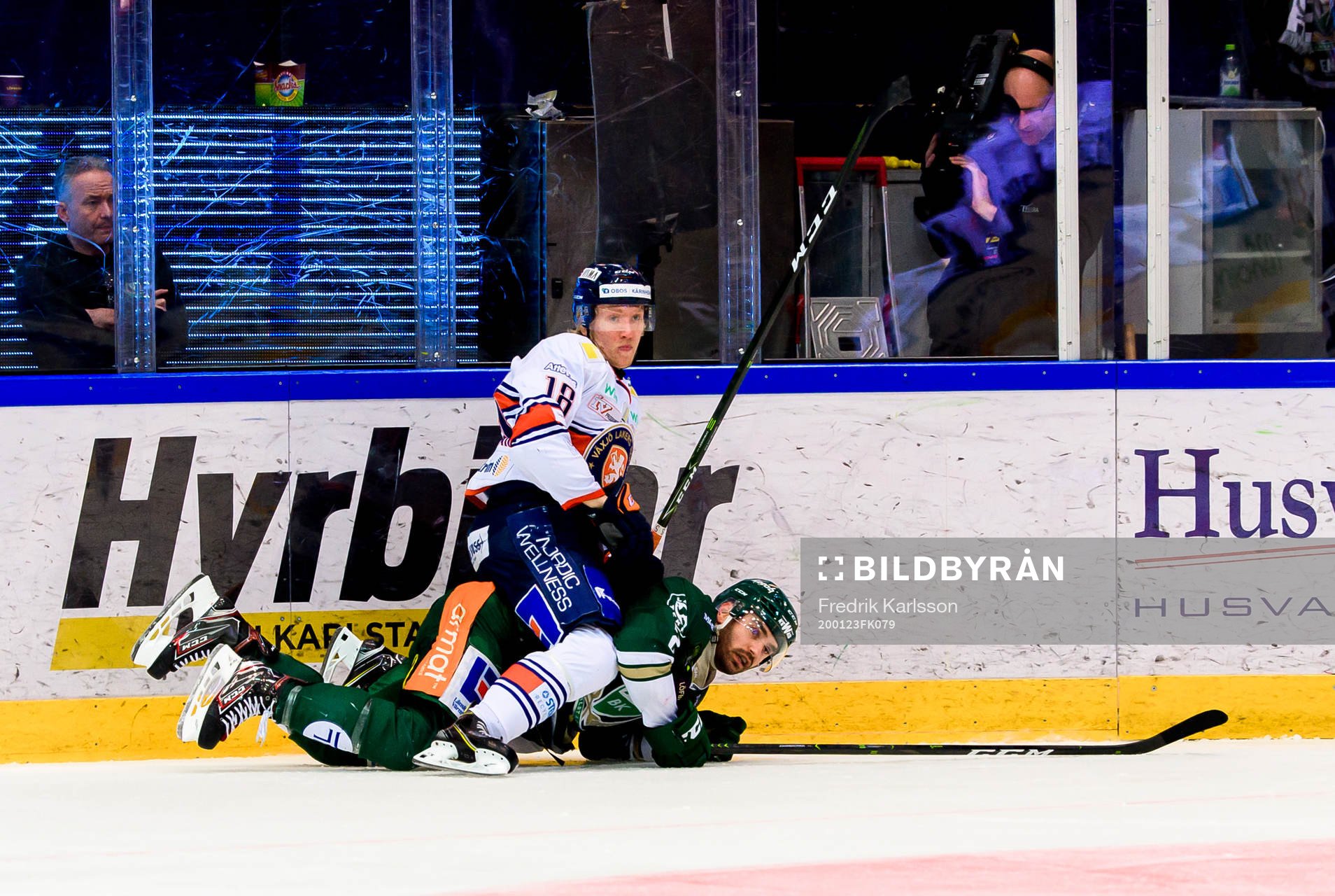 Växjös Marcus Sylvegårdoch Färjestads Martin Johansson