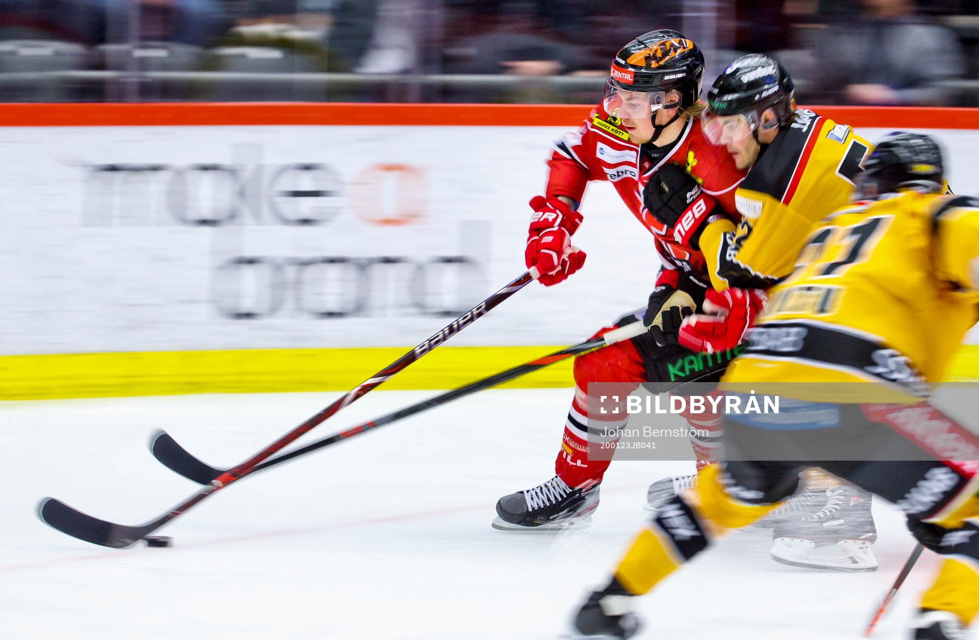 Örebros Christopher Mastomäki och Luleås Karl Fabricius