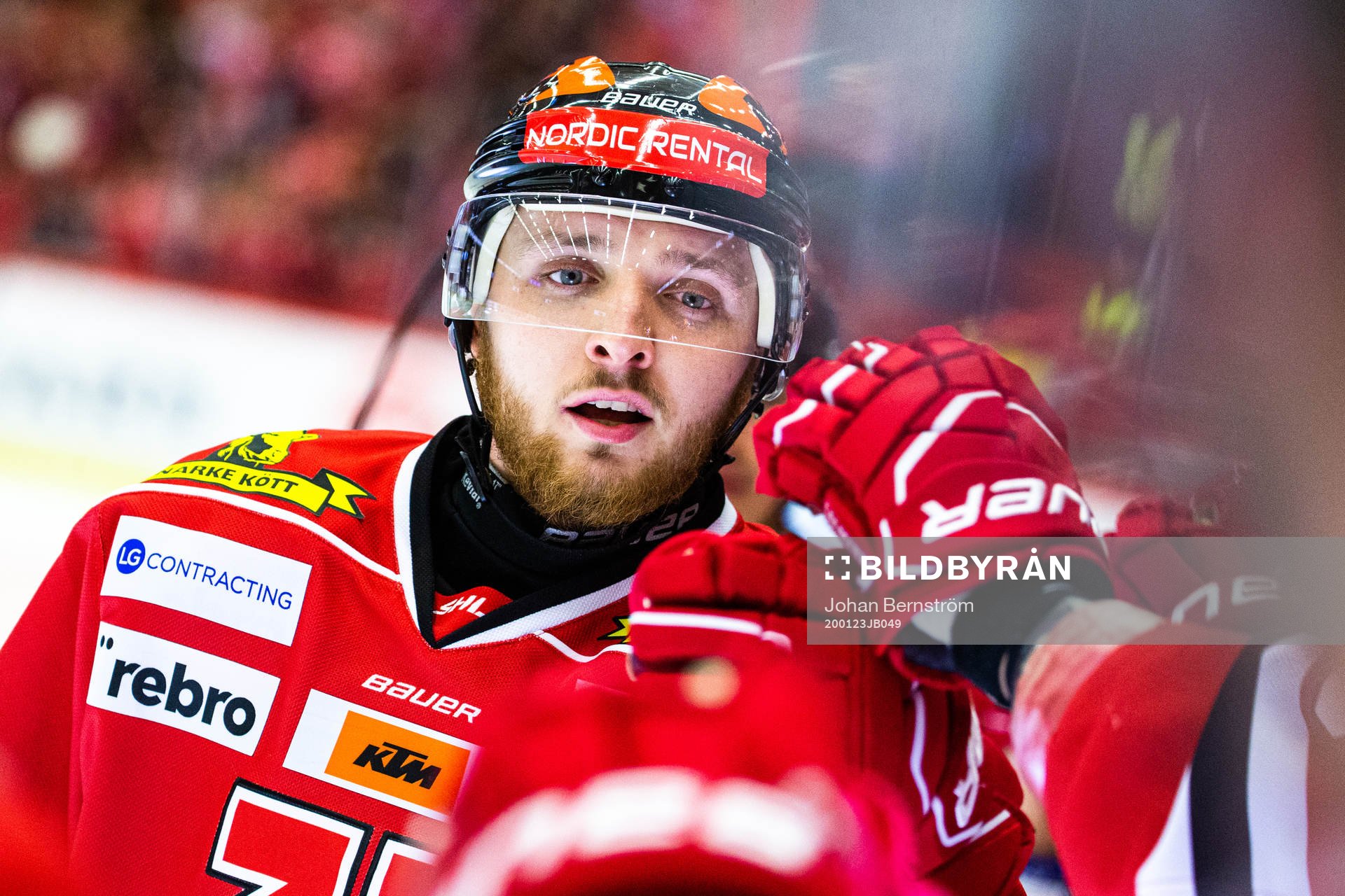 Örebros Robin Kovacs jublar