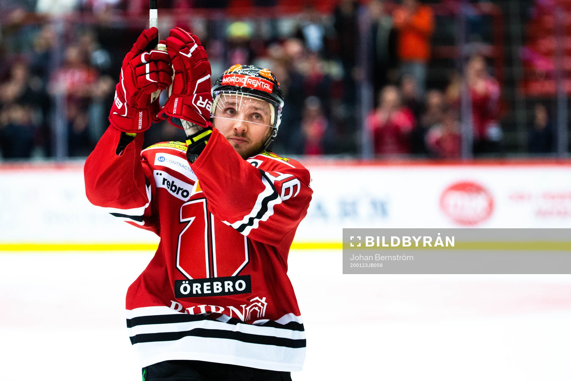 Örebros Robin Kovacs jublar