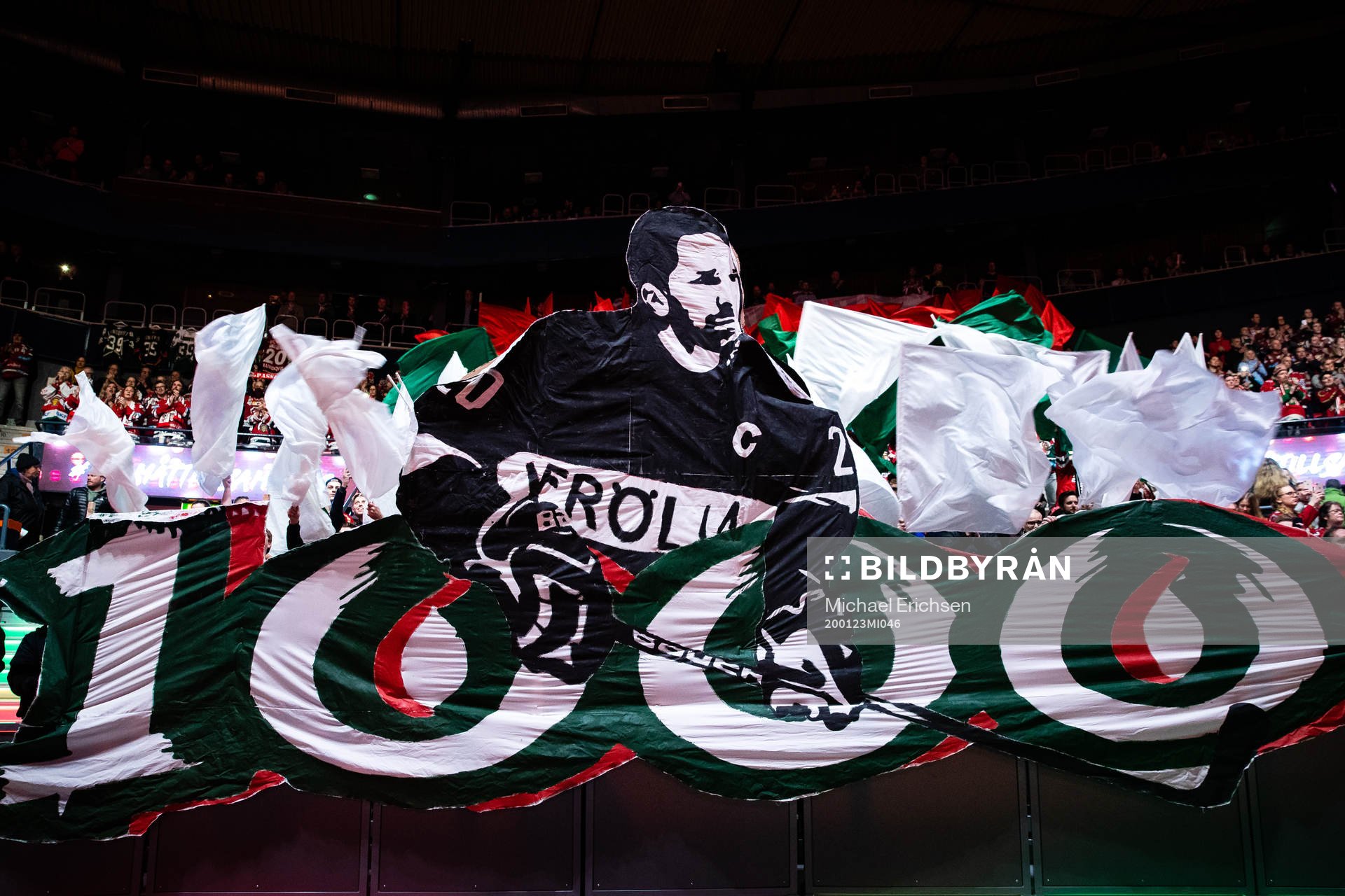 Frölundas Joel Lundqvist uppmärksammas med tifo för sina