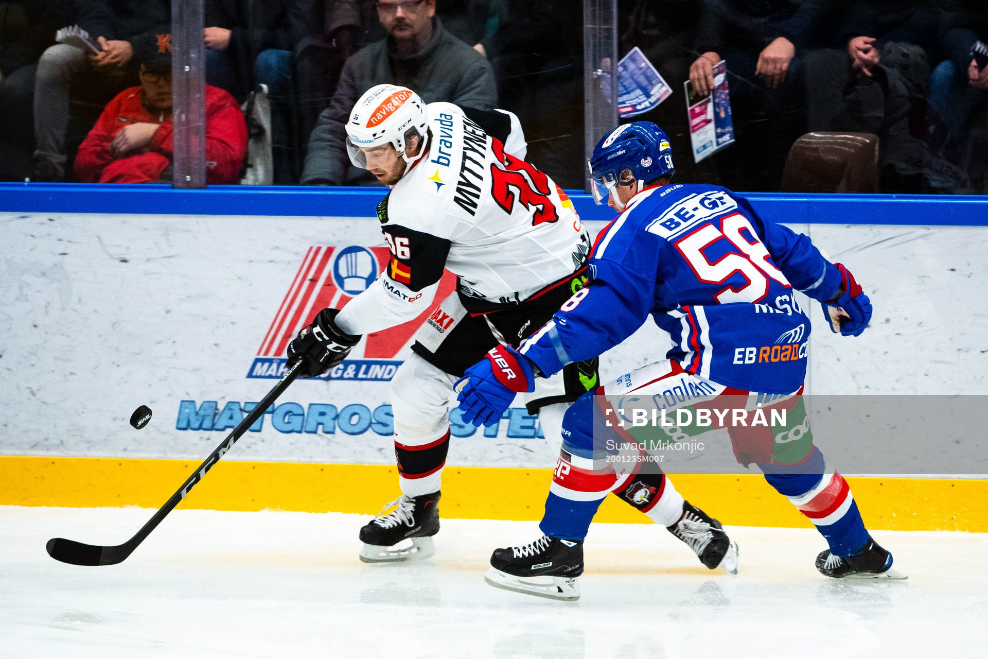 Malmö Redhawks Matias Myttynen och Oskarshamns Oskar