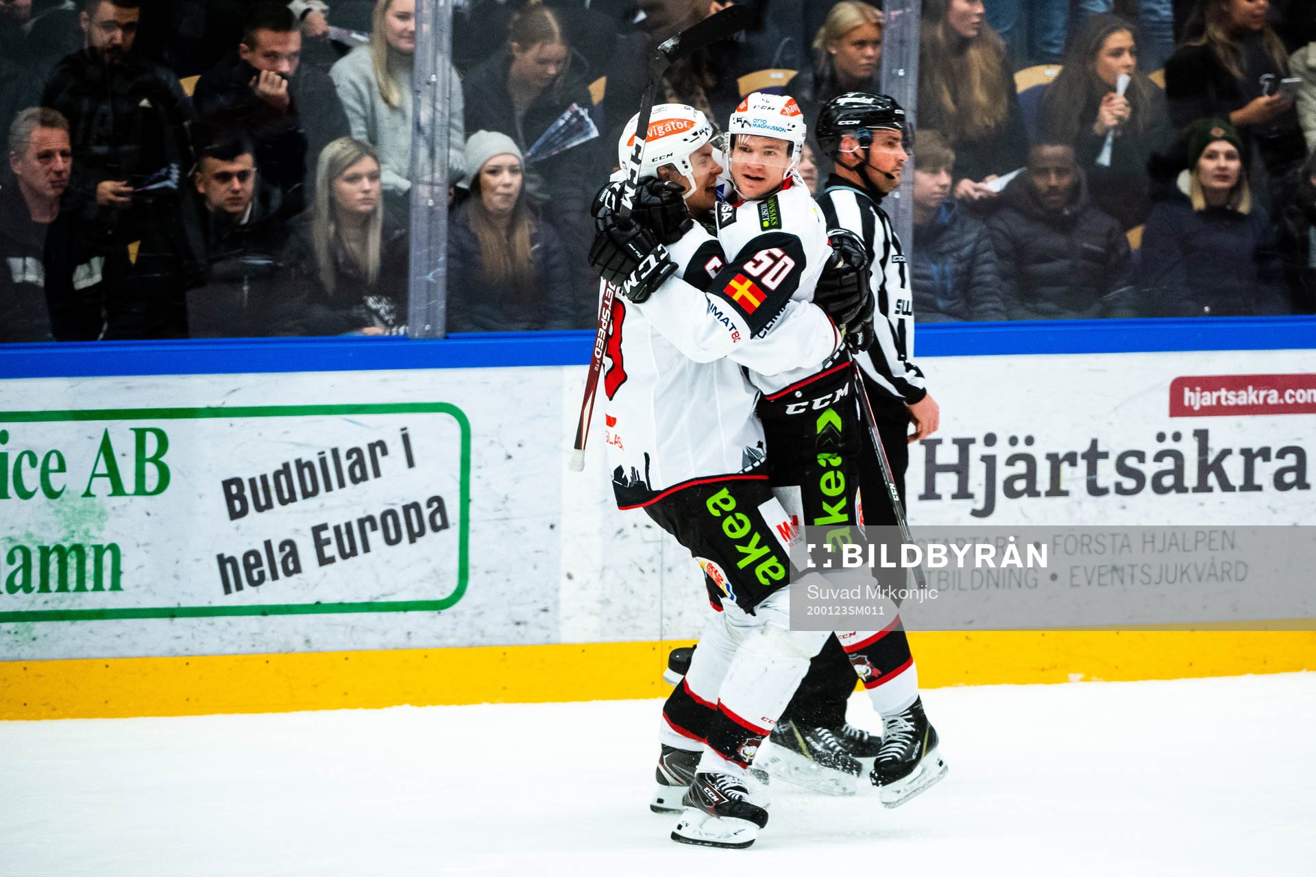 Malmö Redhawks Tobias Ekberg jublar