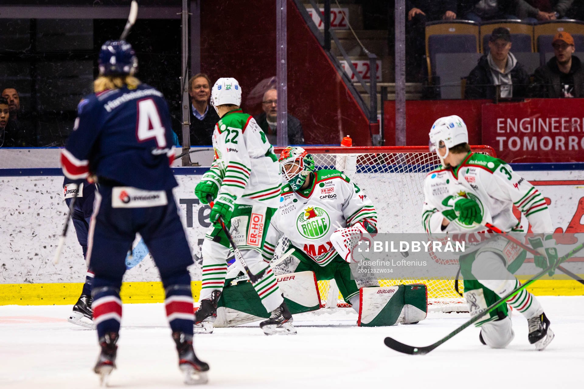 Linköpings Samuel Lofquist gör 3-1 bakom Rögles målvakt