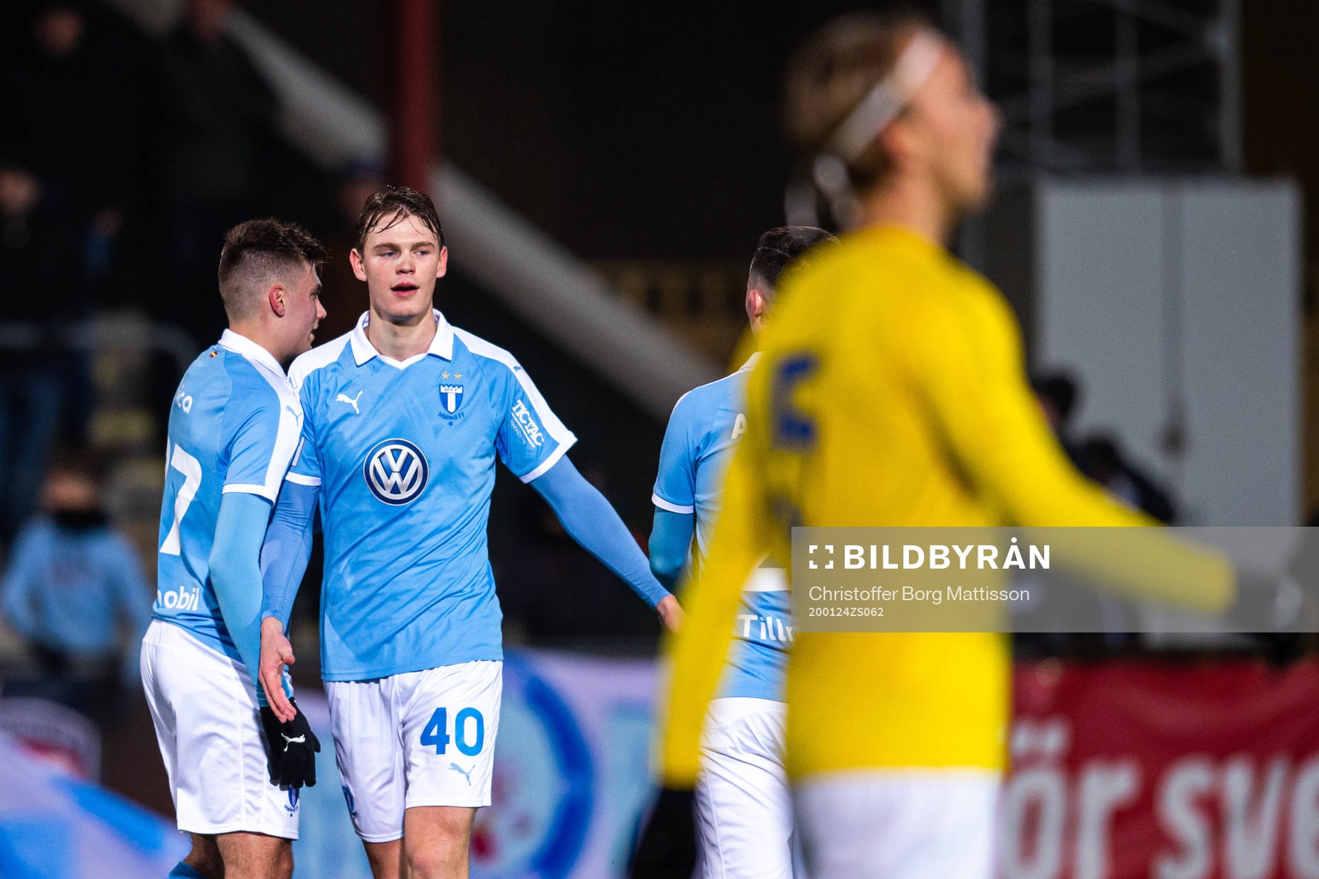 Malmö FFs Hugo Andersson jublar efter 0-4 under en träningsmatch i fotboll mellan IFK Malmö och Malmö FF den 24 januari 2020 i Malmö.