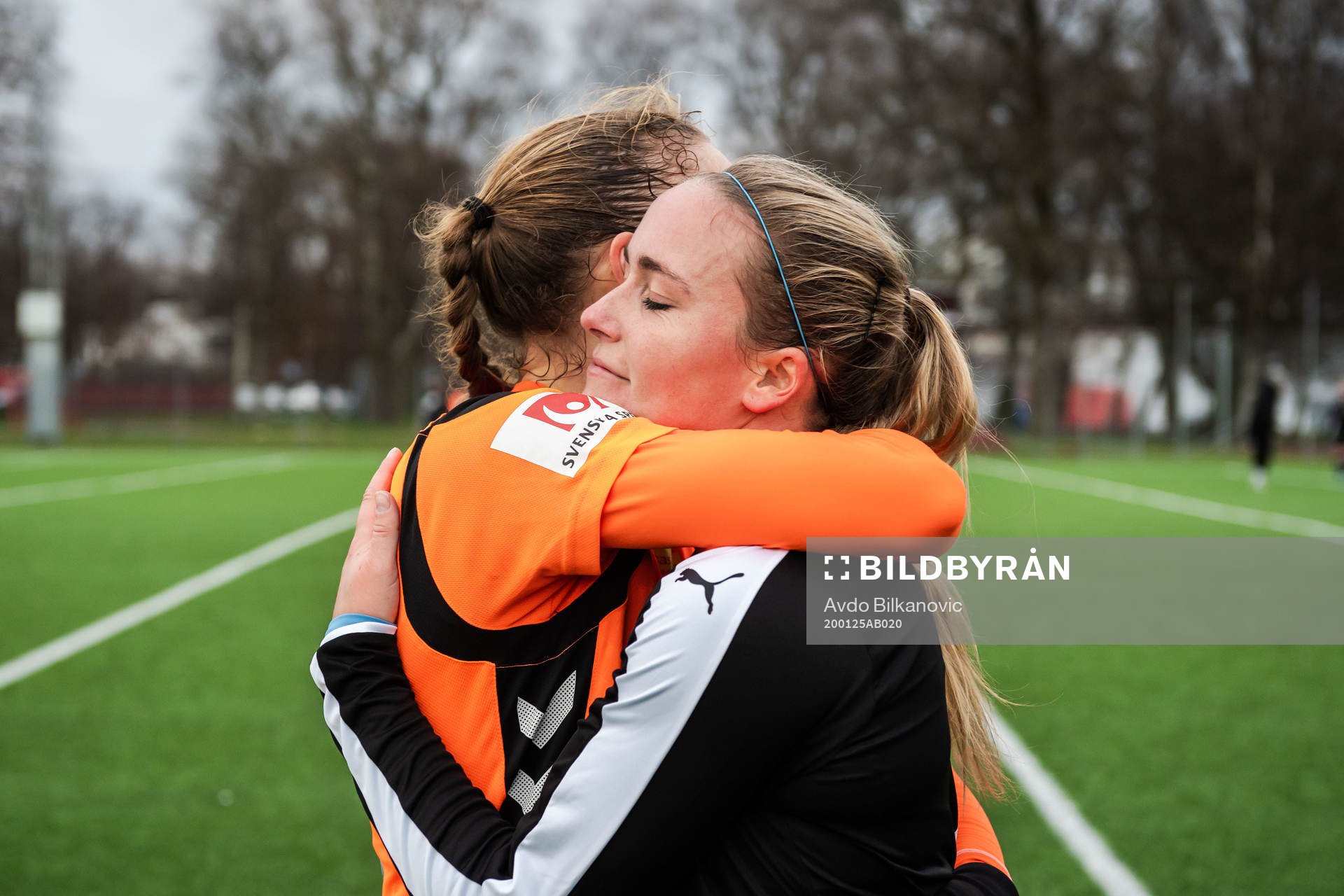 Kristianstads Therese Ivarsson och Malmö FFs Beatrice
