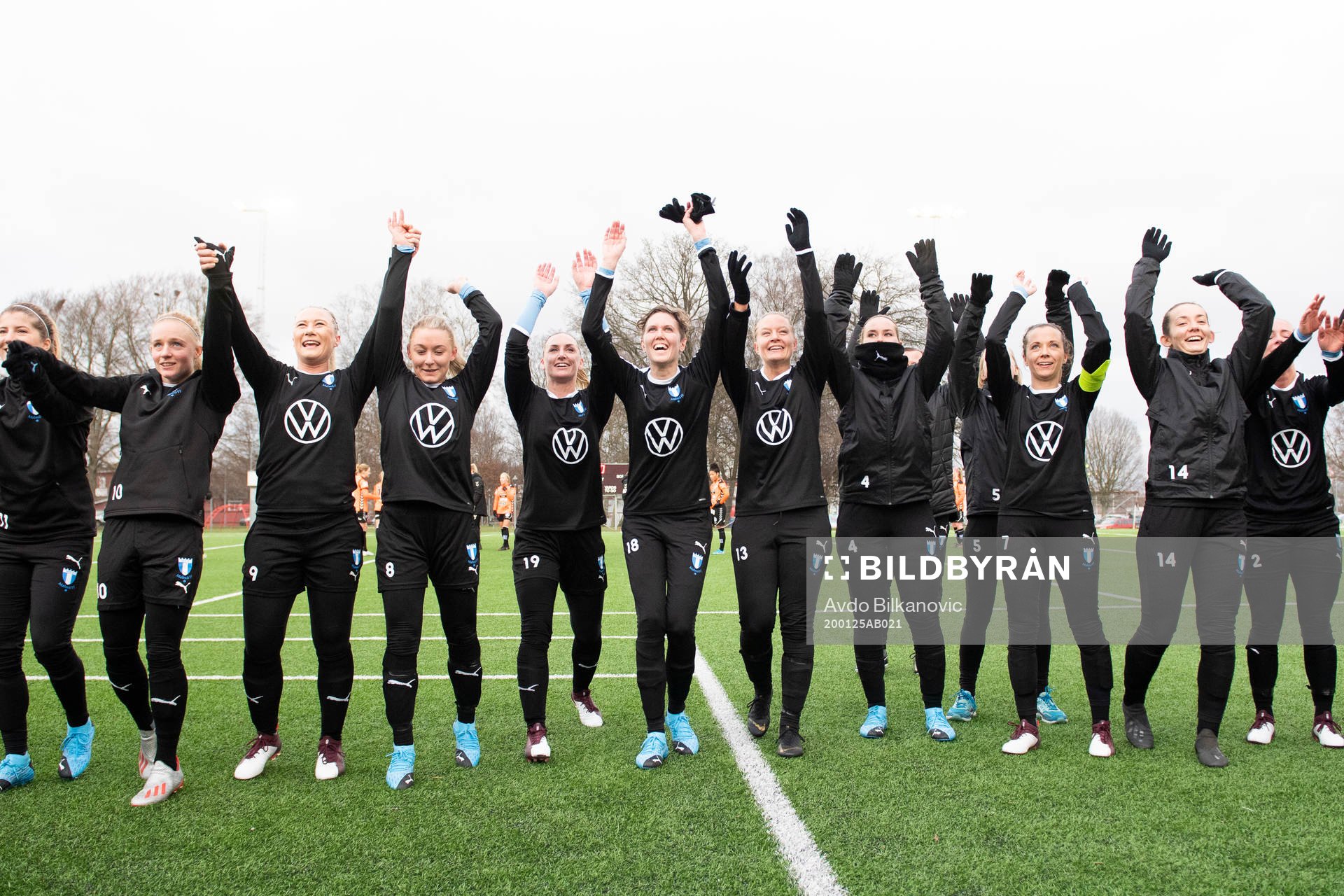 Malmö FFs spelare tackar publiken