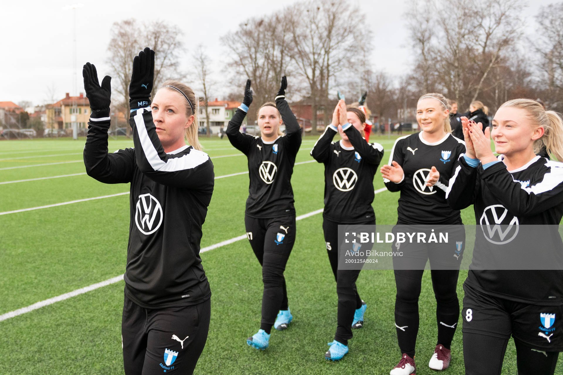 Malmö FFs Josefine Carlsson tackar publiken