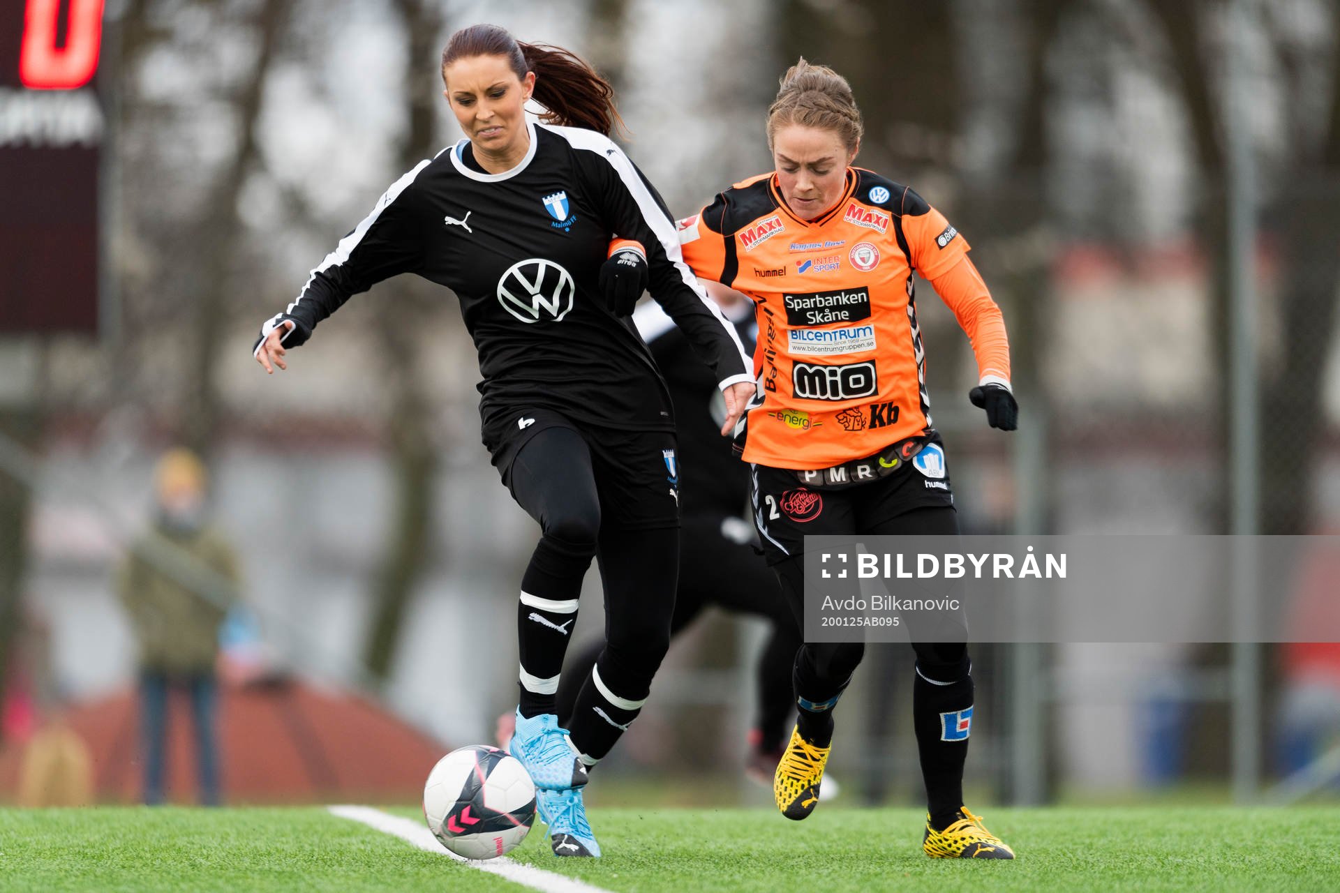 Malmö FFs Malin Gunnarsson och Kristianstads Sif Atladottir