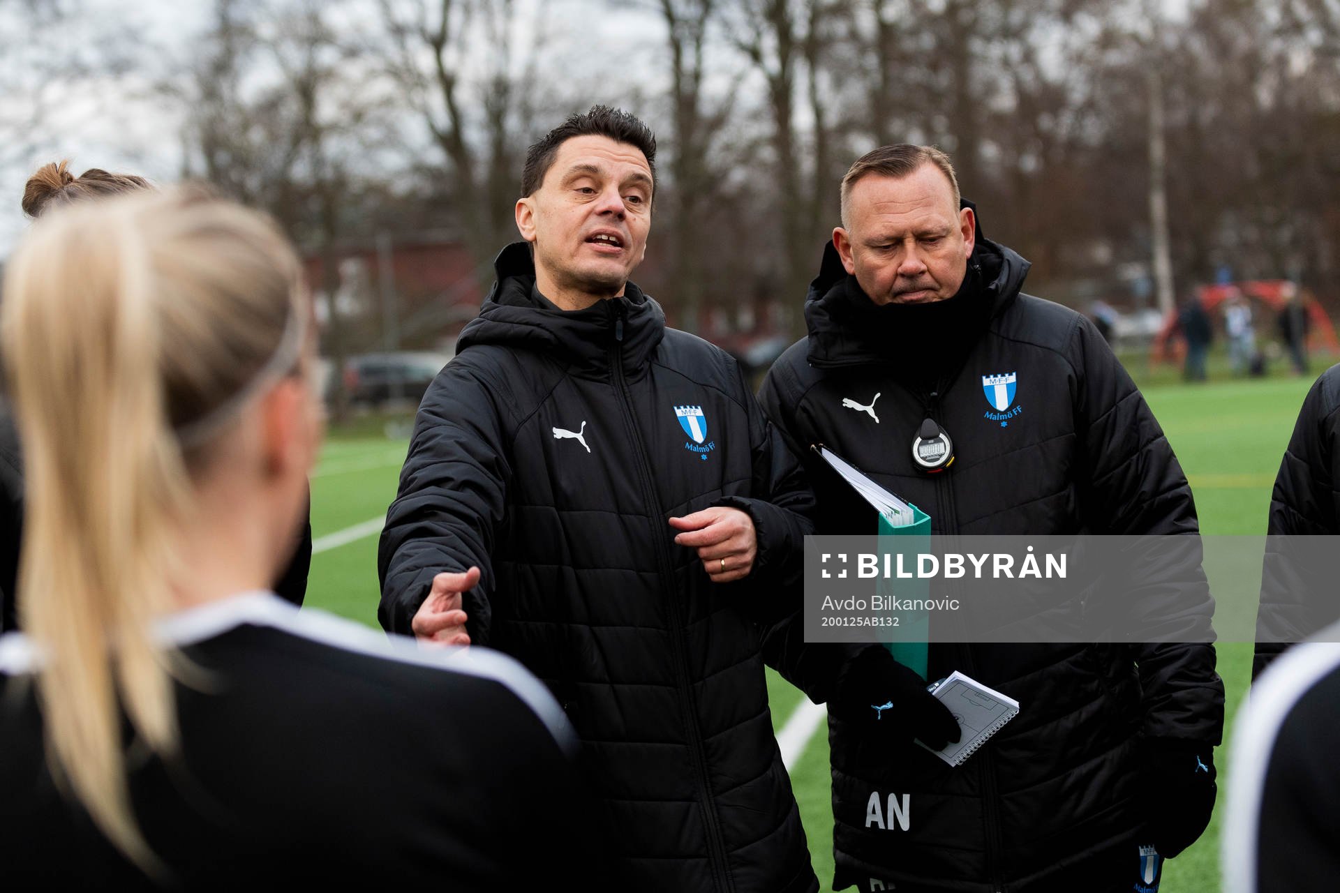 Malmö FFs tränare Fredrik Jahnfors och assisterande