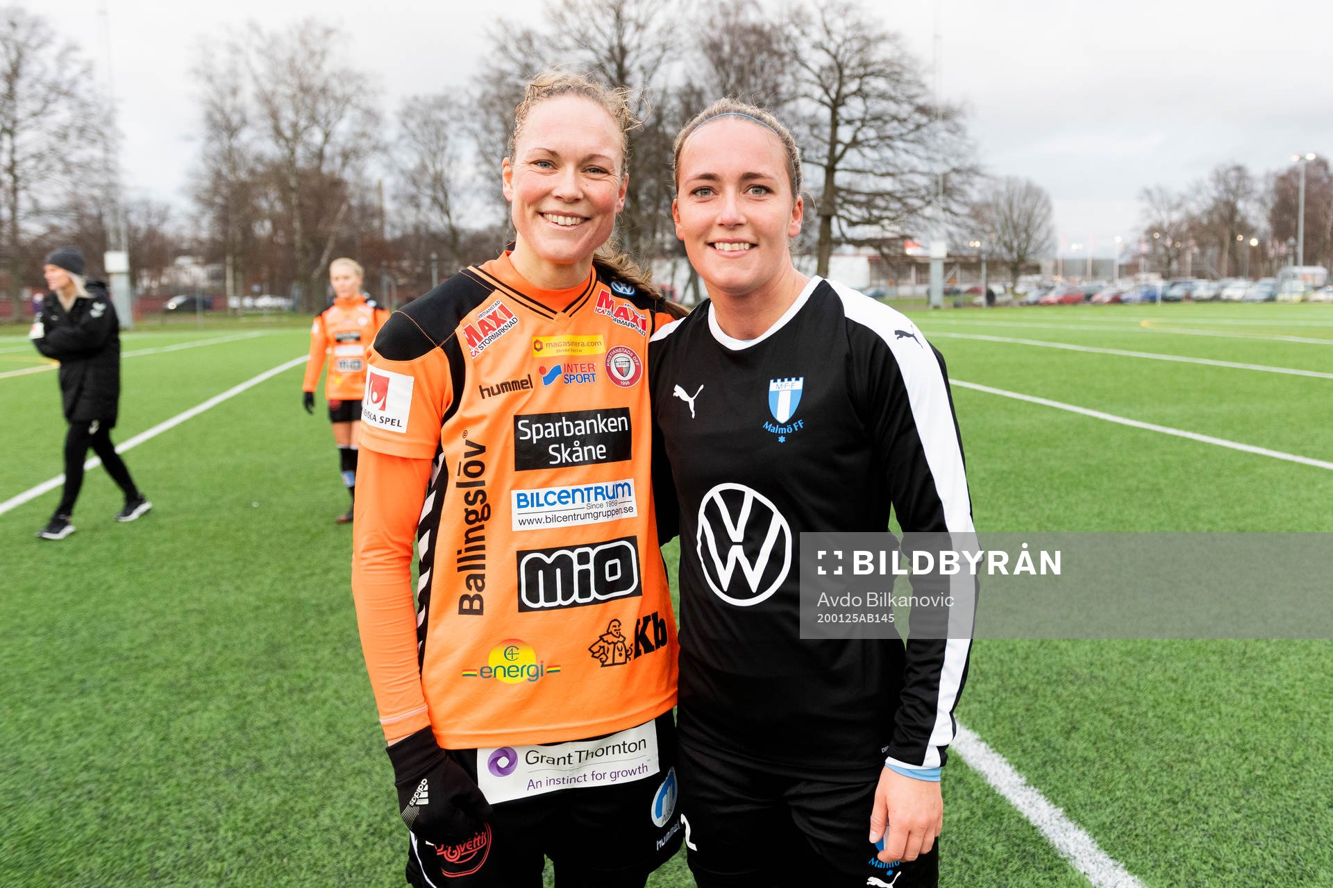 Kristianstads Therese Ivarsson och Malmö FFs Beatrice