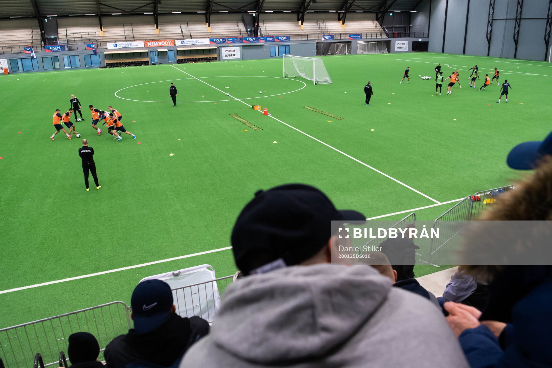 Laget kör övningar