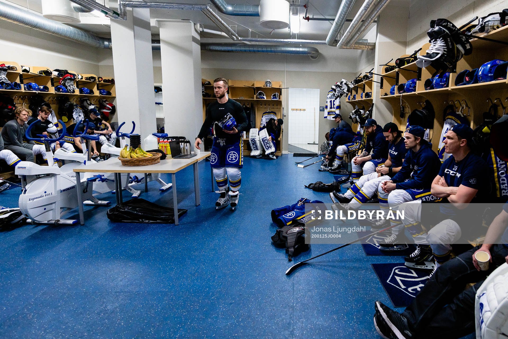 Leksands omklädningsrum före ishockeymatchen i SHL mellan