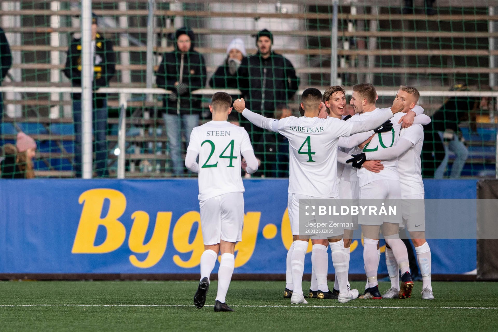 Västerås spelare jublar