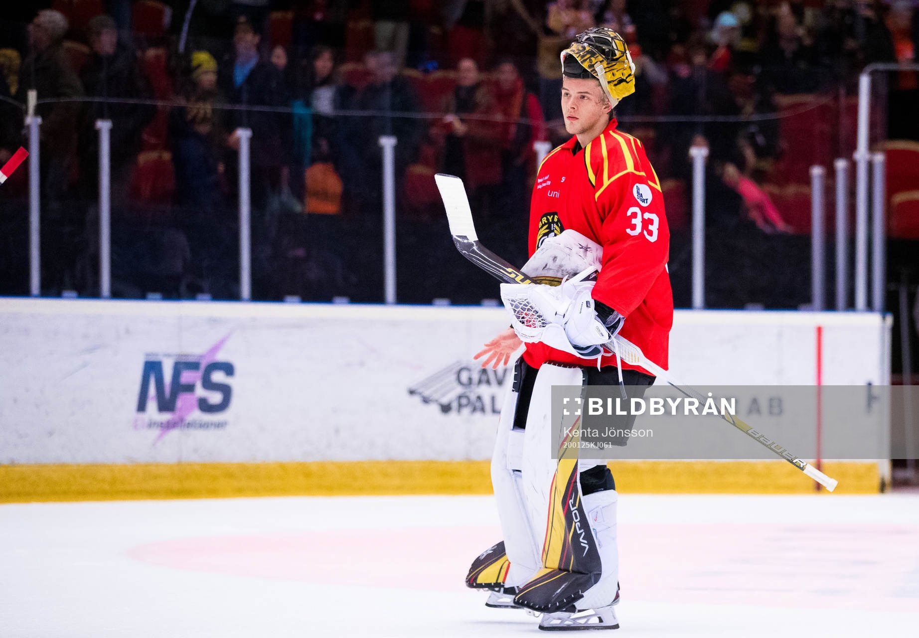 Brynäs målvakt Samuel Ersson deppar